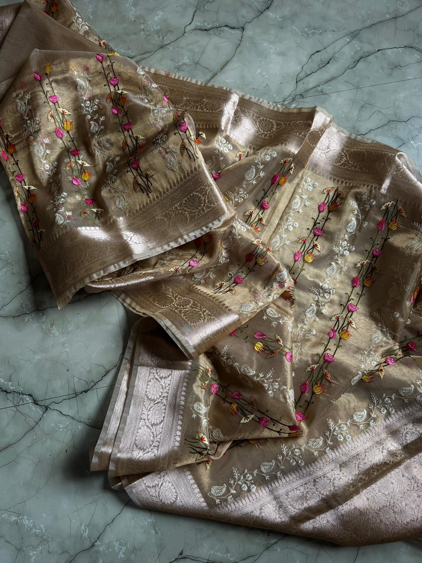 Banarasi Premium soft tissue Trendy Saree