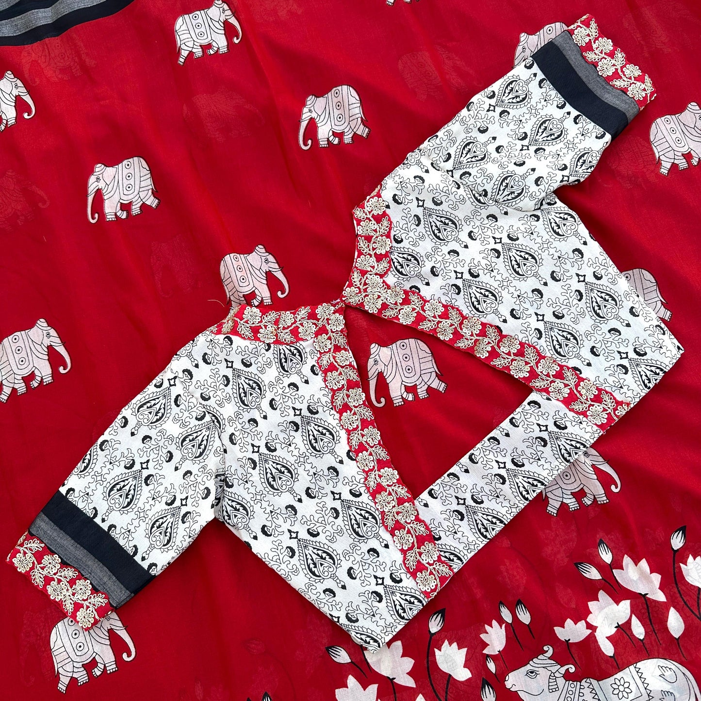 Mul mul cotton Pichwai saree with stitched blouse