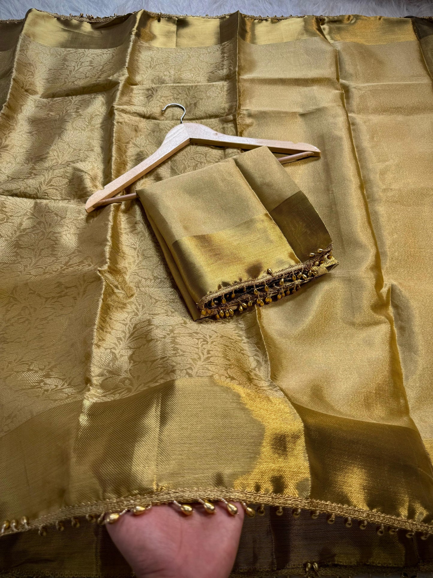Festival Kanchipuram Banarasi Sarees with lace for Sravanamasam