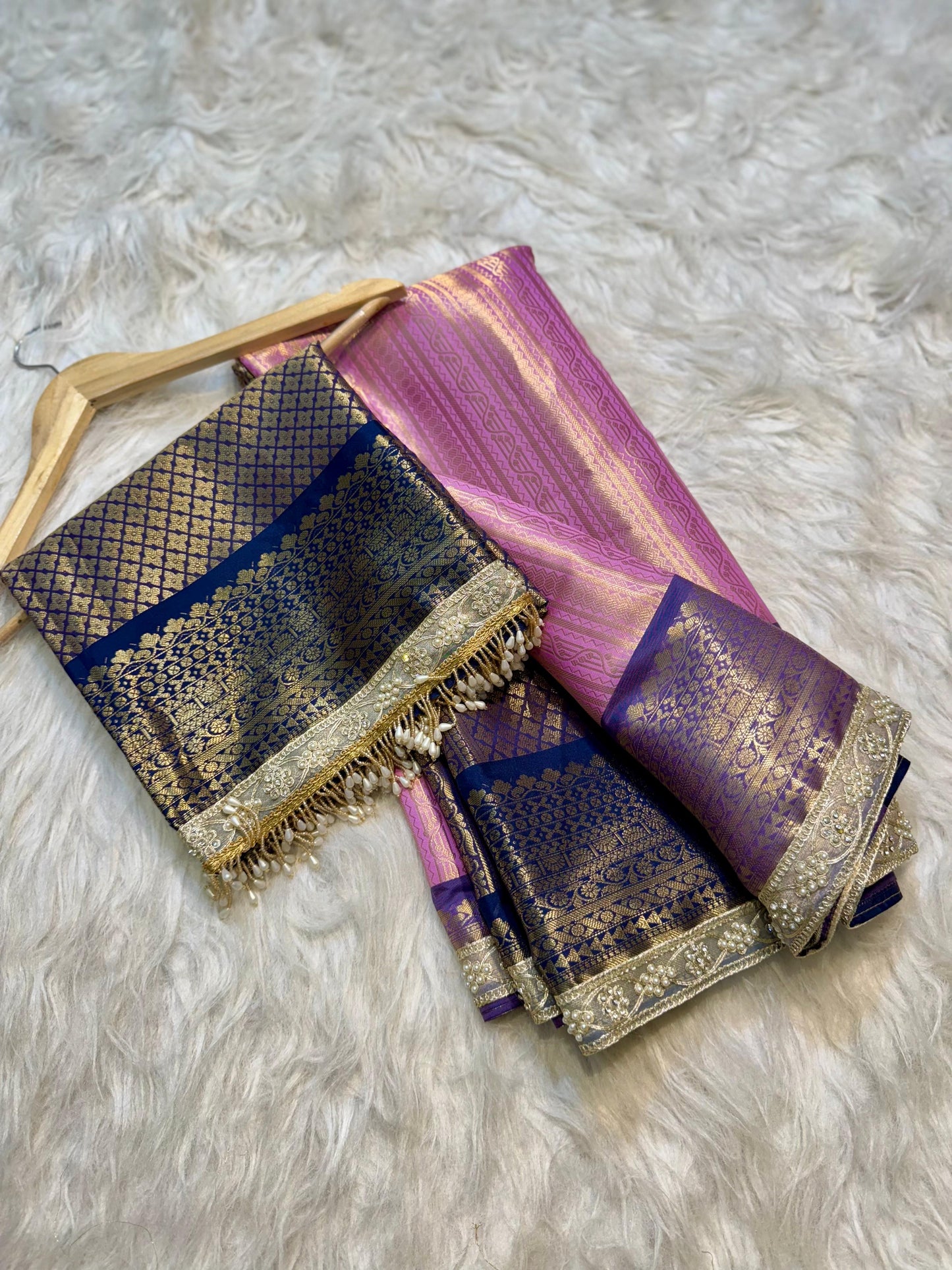 Festival Kanchipuram Banarasi Sarees with lace for Sravanamasam