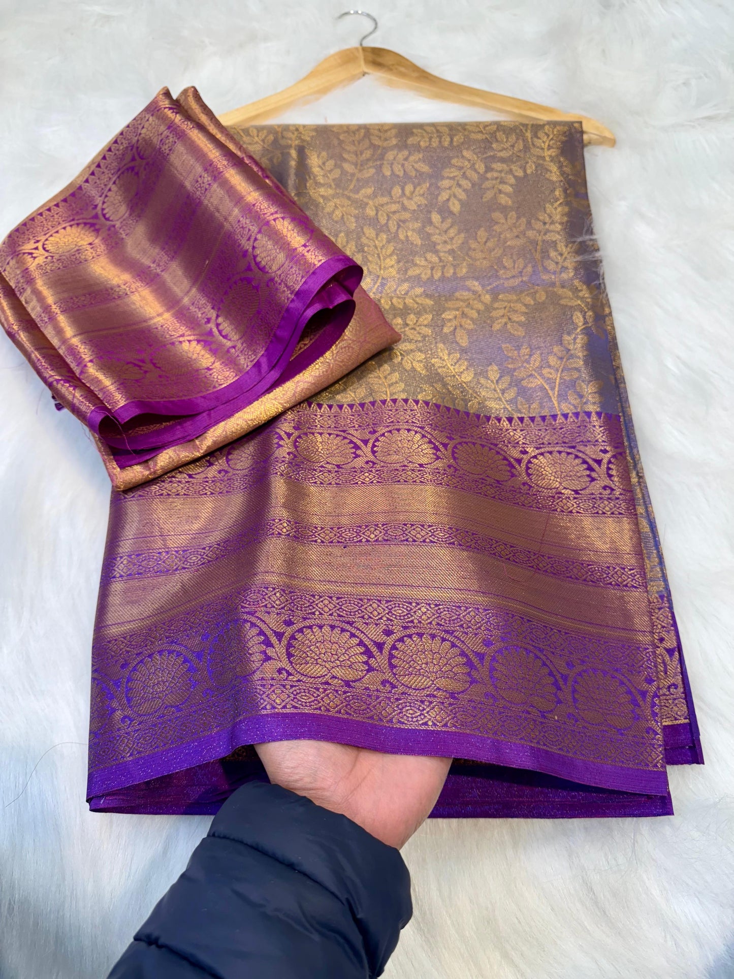Banarasi Sarees with pure weaving