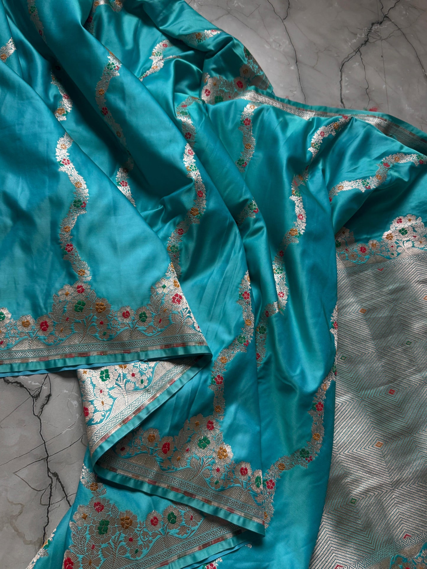 Banarasi Handloom Pure Luxe Mashru silk saree