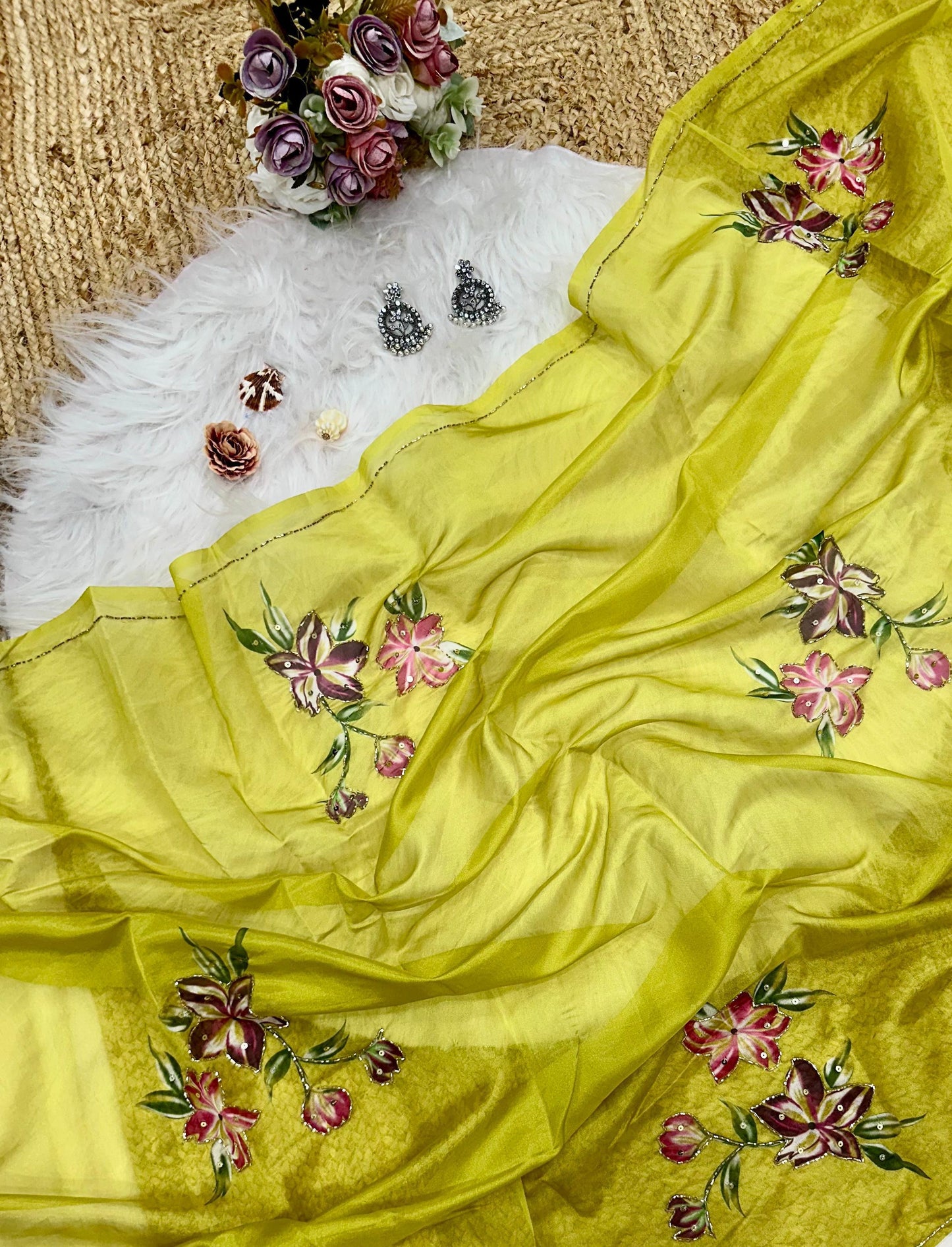 Desginer Trendy Saree With Handwork (Budget Wear)