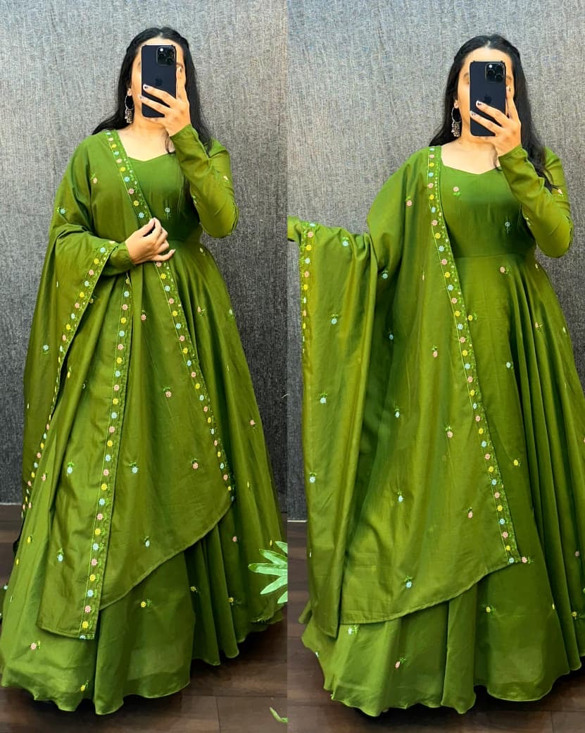 Zipsy Cafe /party Gowns For all Occasions