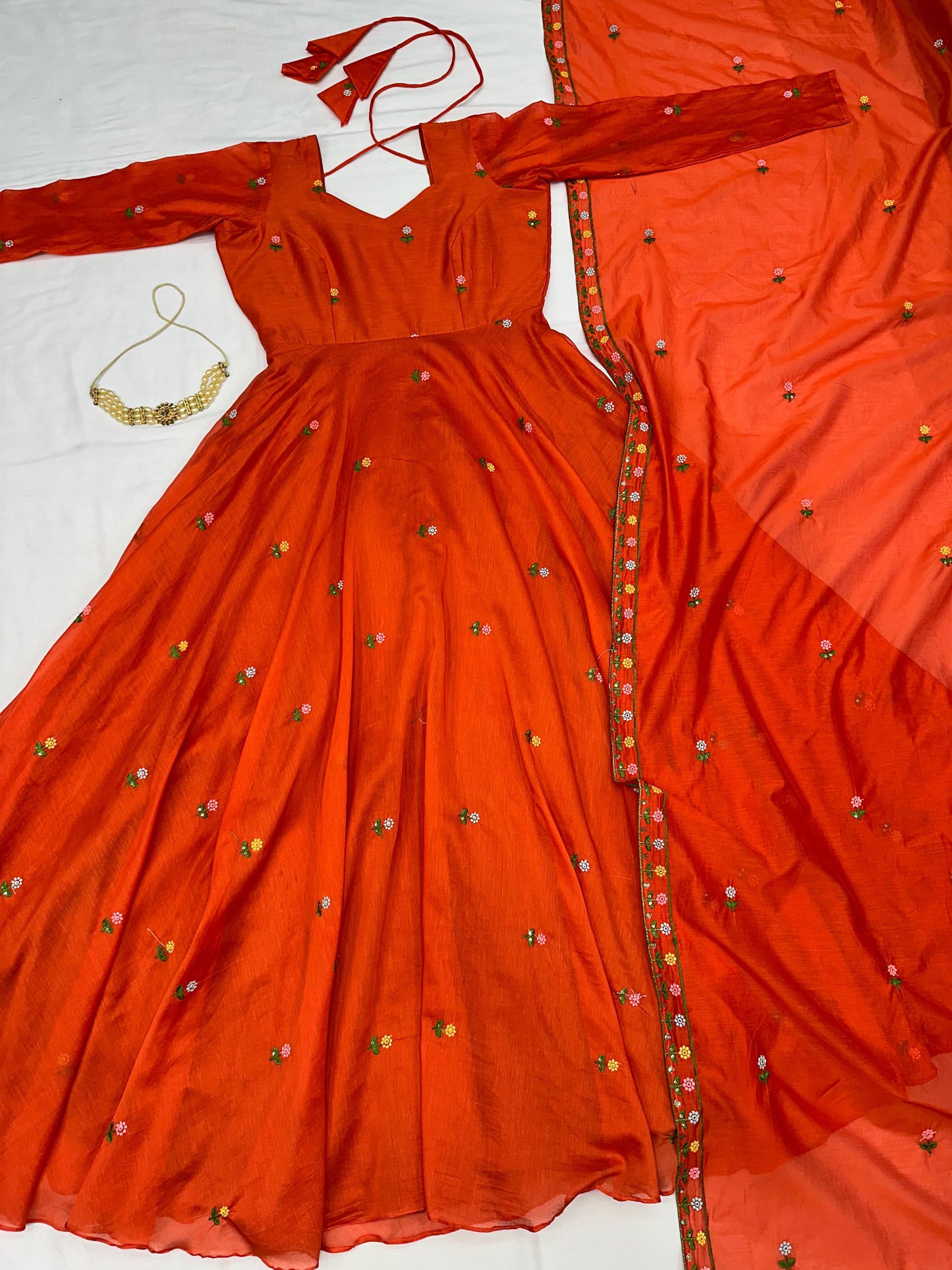 Zipsy Cafe /party Gowns For all Occasions