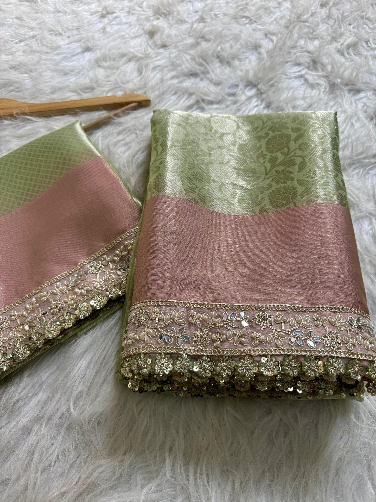 Festival Kanchipuram Banarasi Sarees with lace for Sravanamasam