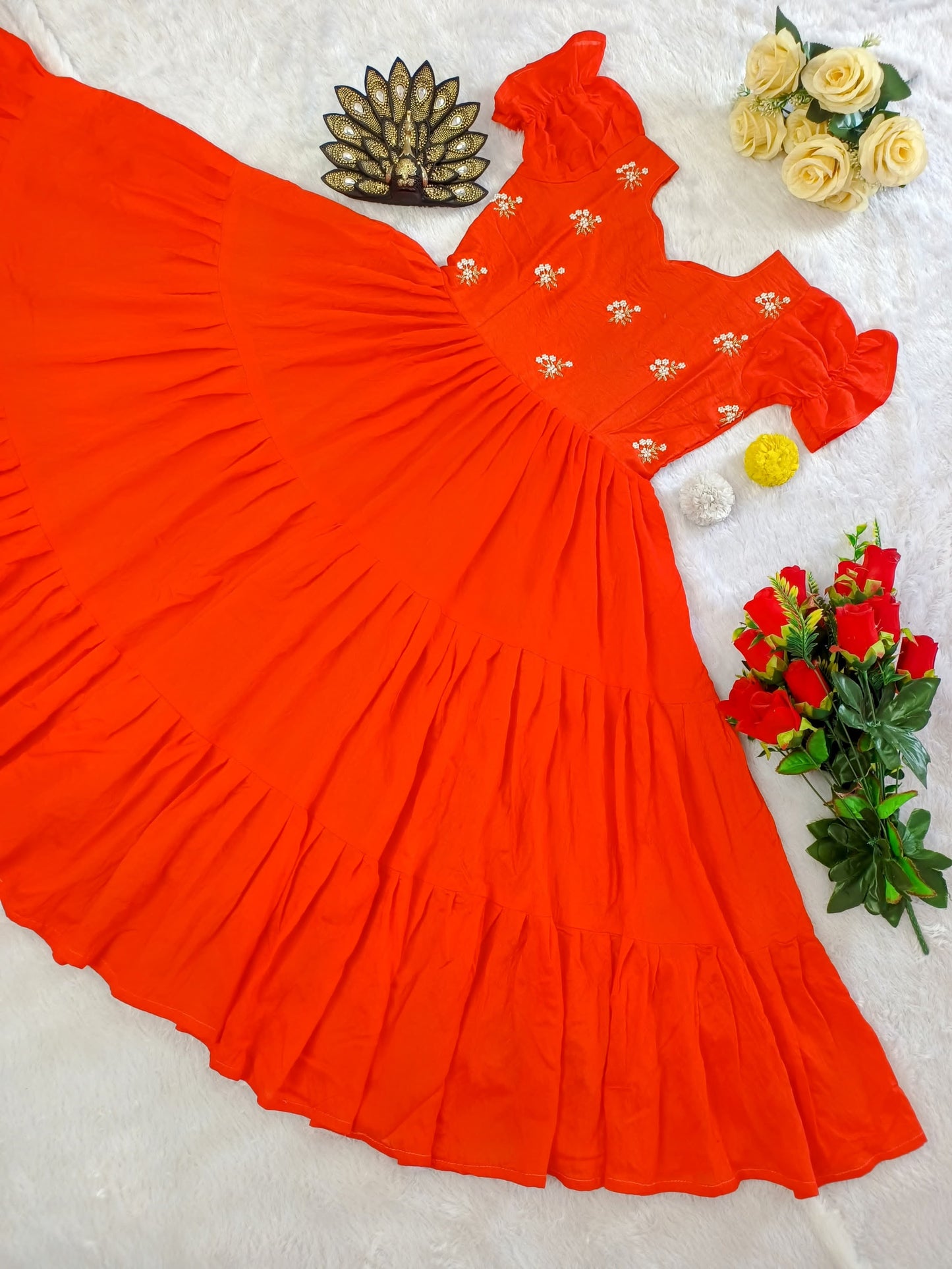 Soft cotton gowns hand pearl