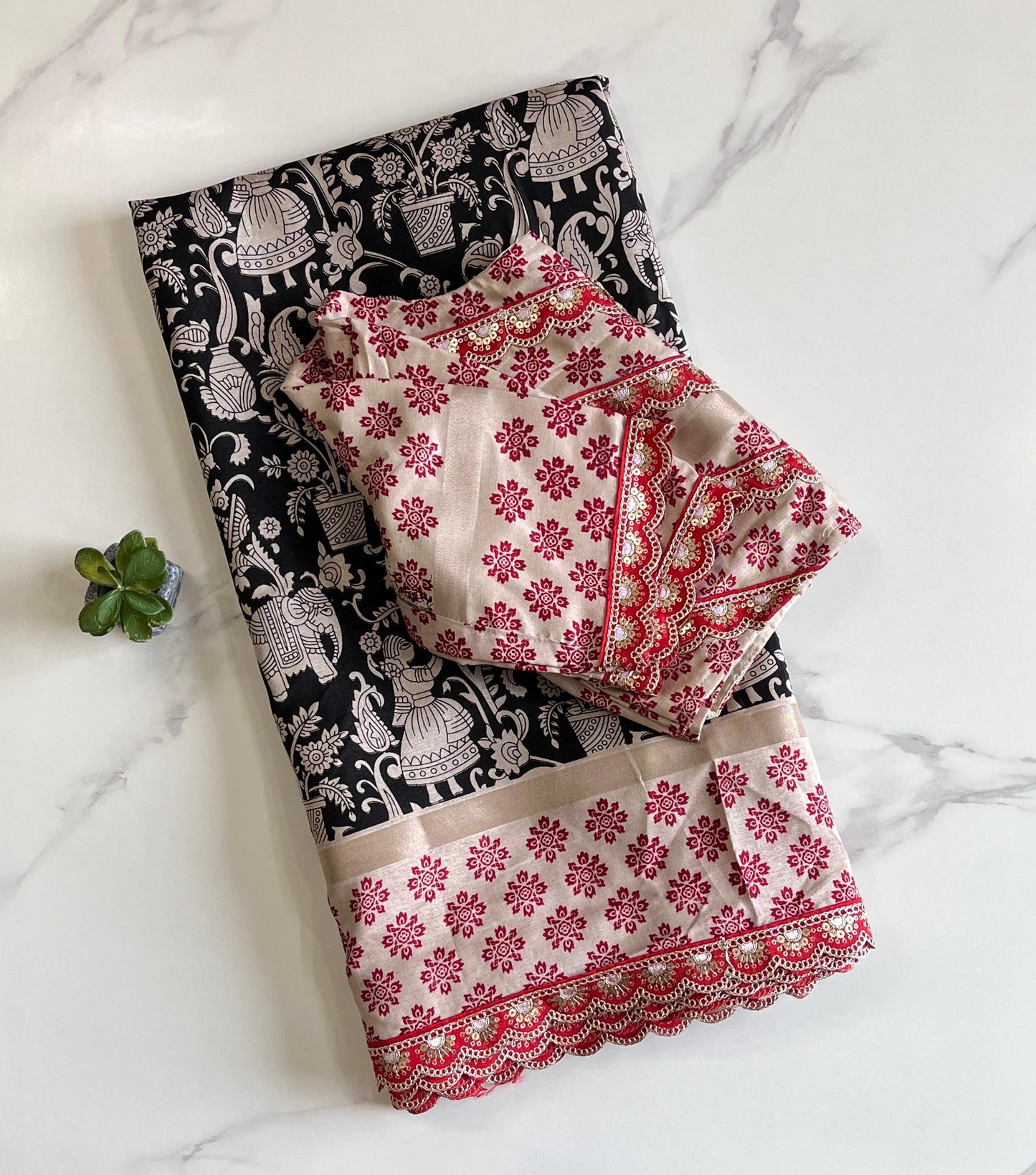 Mul mul Cotton Kalakmari saree stitched blouse