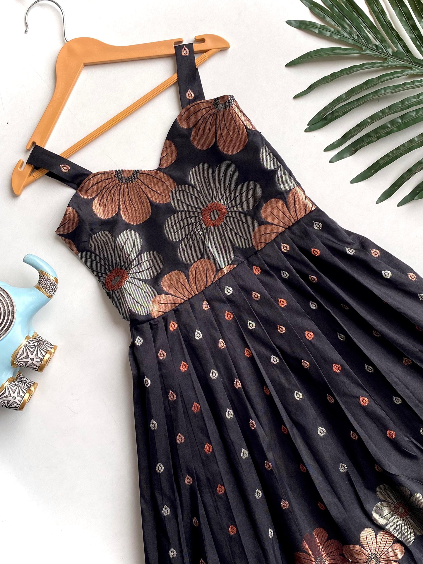 Little Petals: Floral Dresses for Every Occasion" Kids