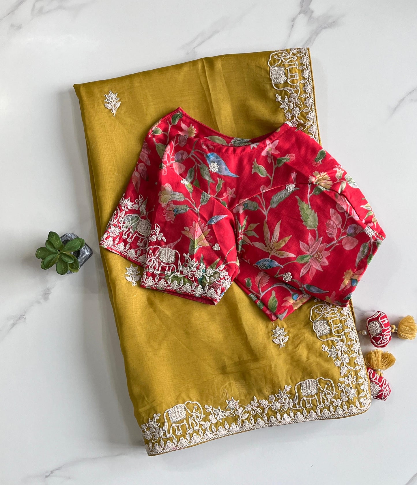 Saree With Stitched Blouse embroidery