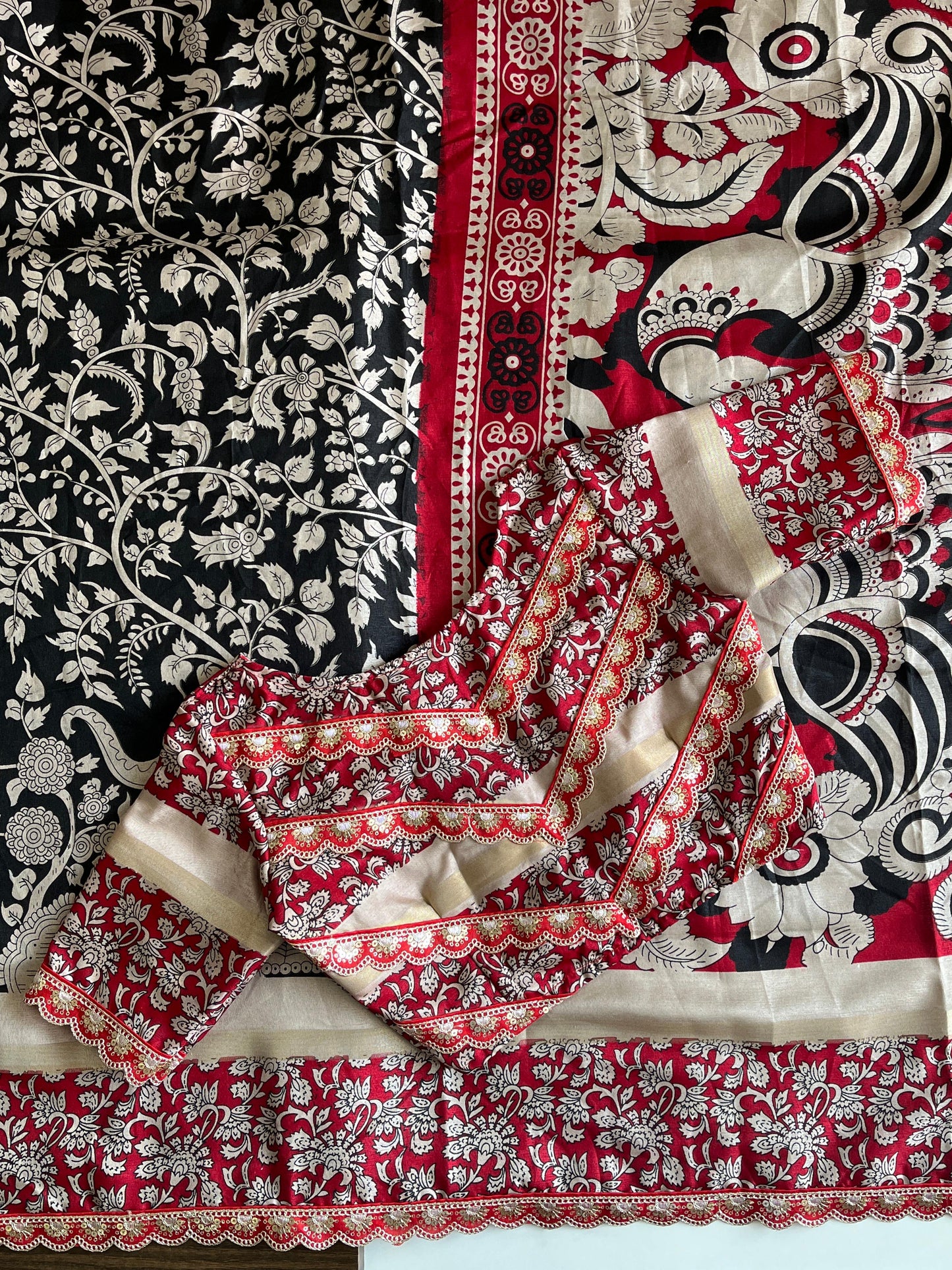 Mul mul Cotton Kalakmari saree stitched blouse