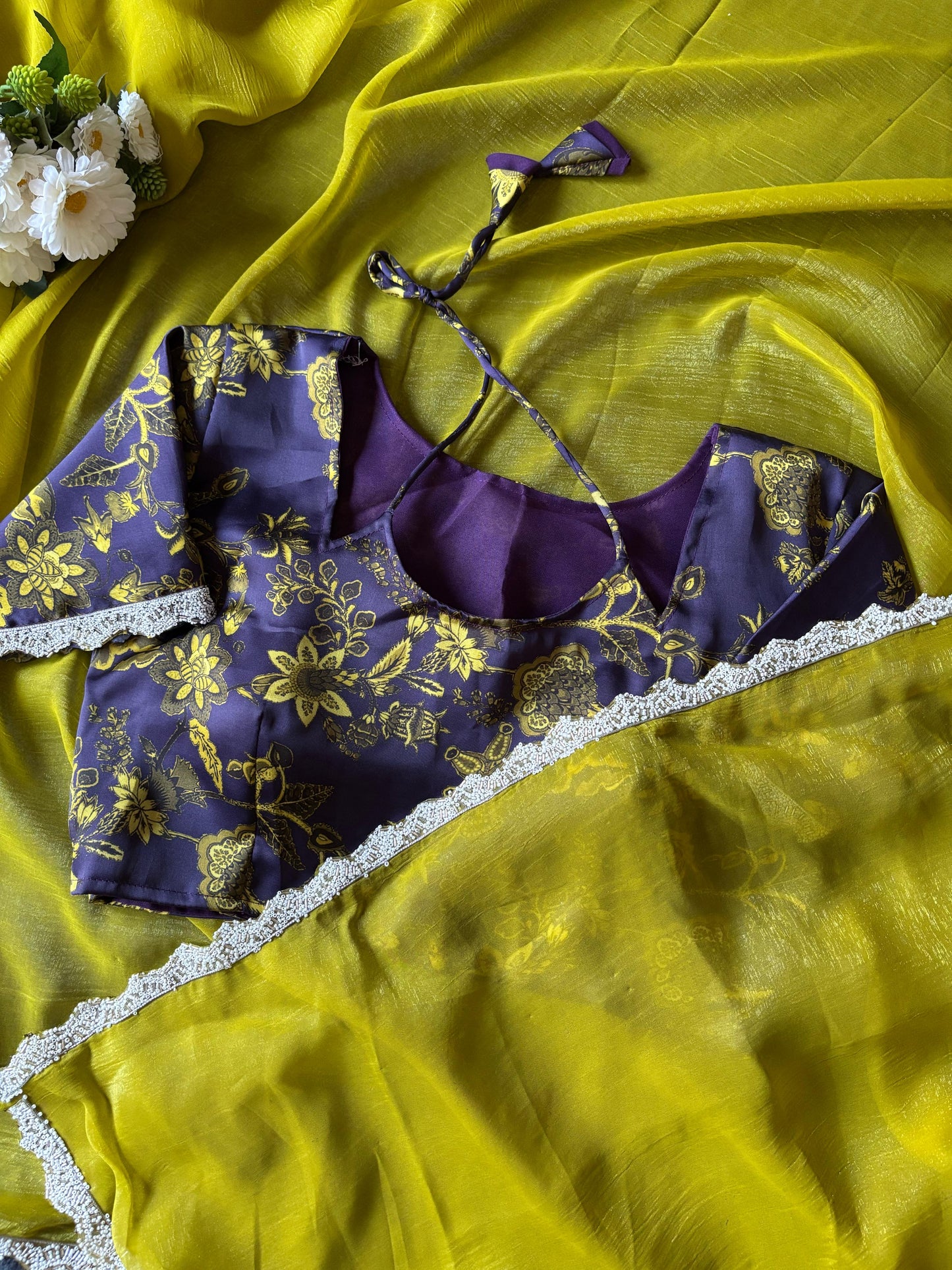 Thread model Blouse Candy Crush saree with stitched