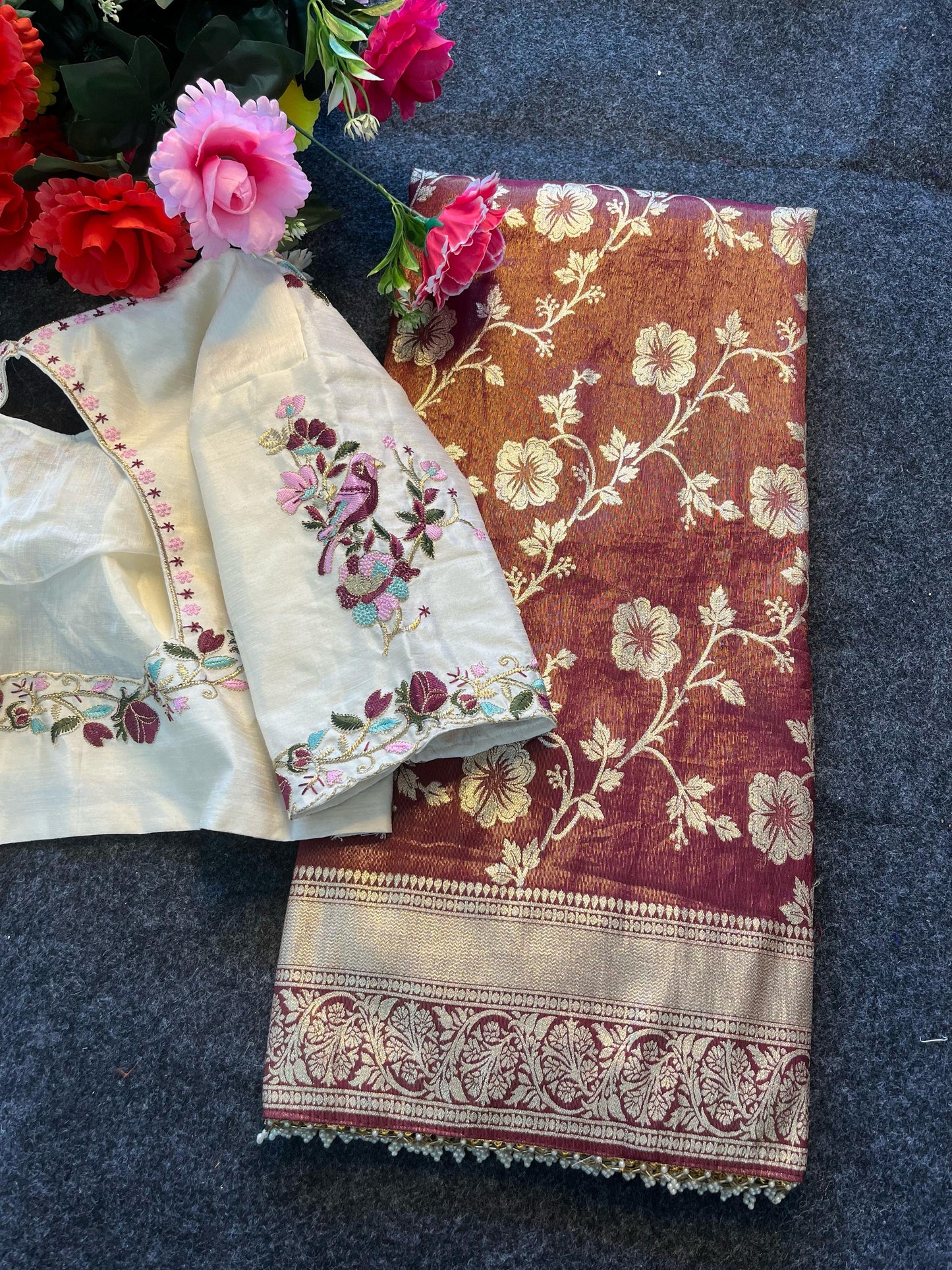 Cosmos silk saree with Unstich blouse budget