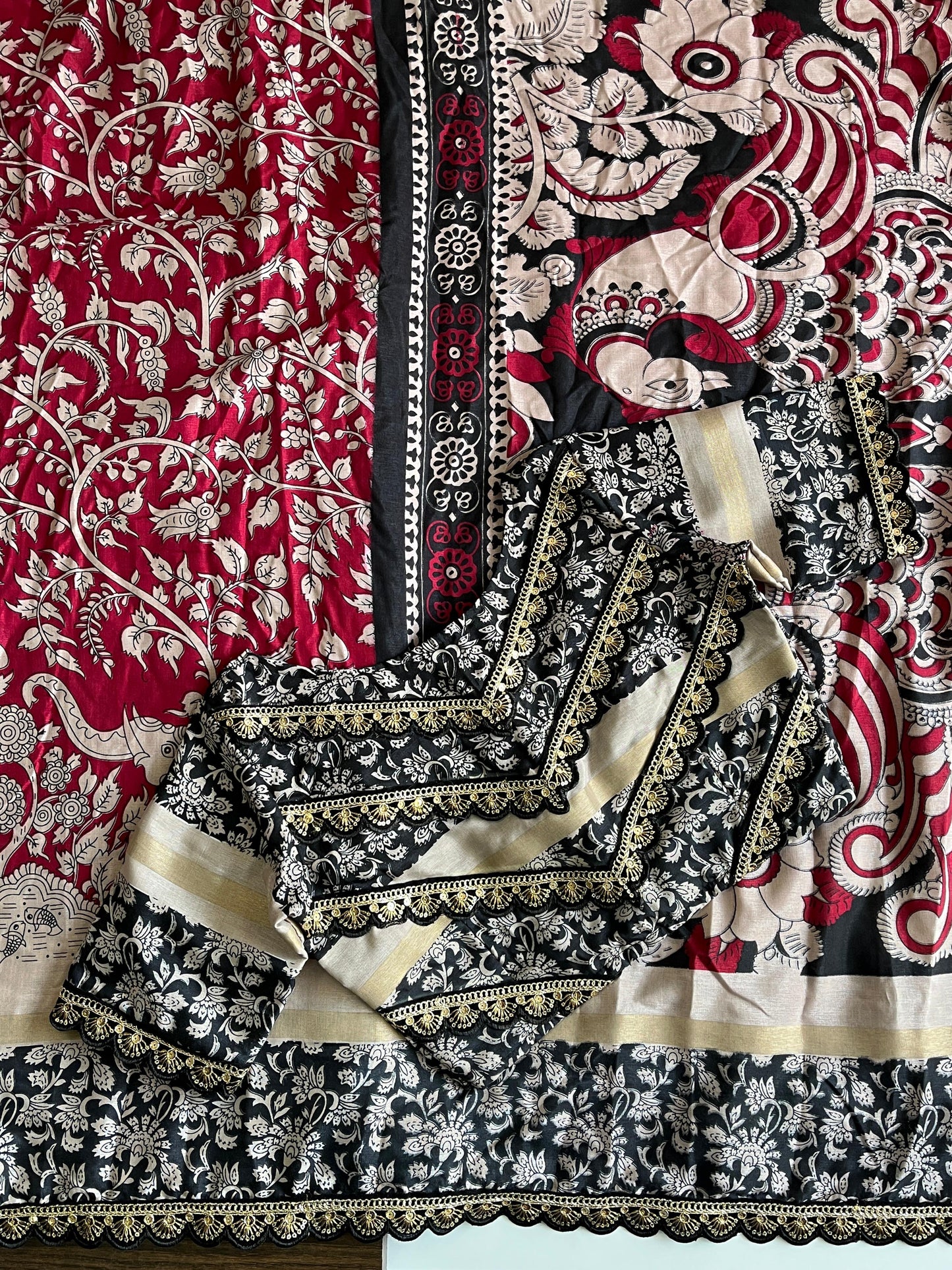 Mul mul Cotton Kalakmari saree stitched blouse