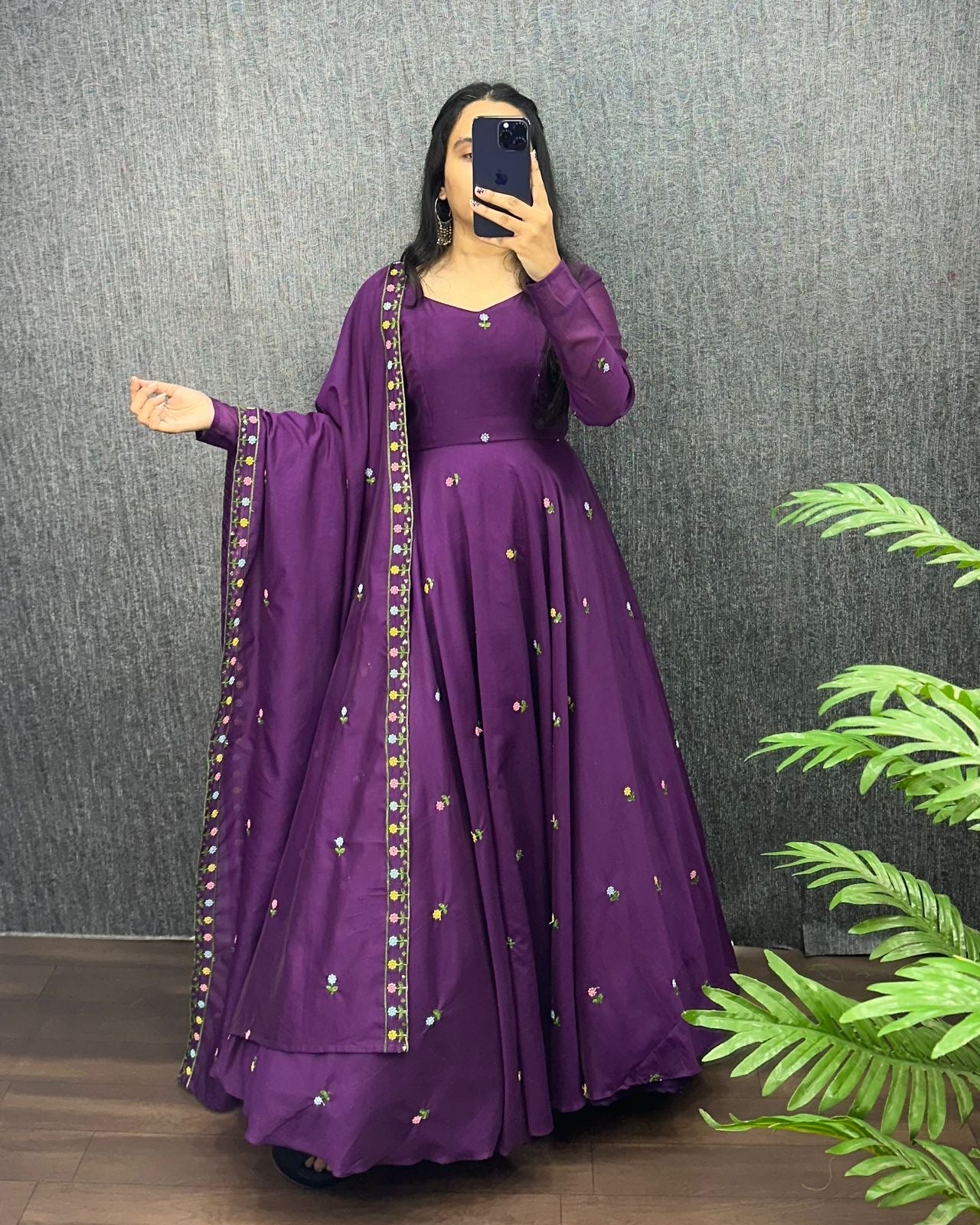 Zipsy Cafe /party Gowns For all Occasions