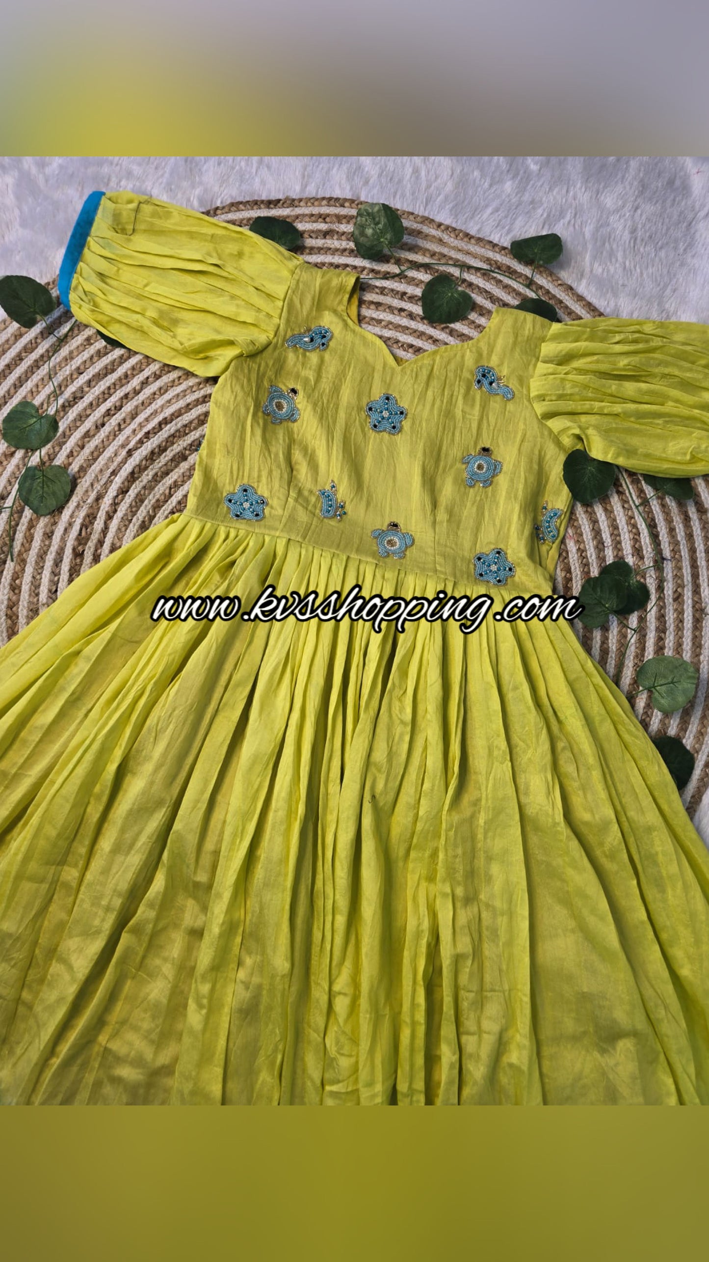 Handwork unique style gowns