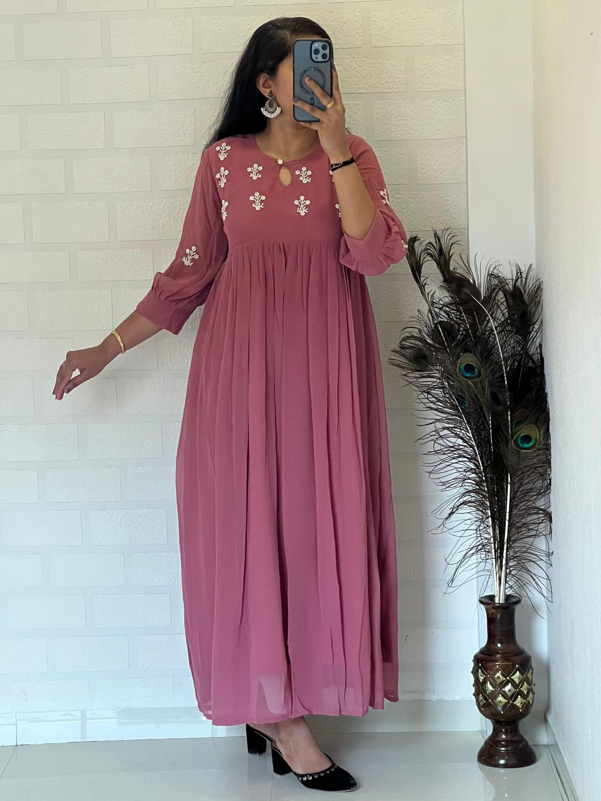 Maggak work gowns