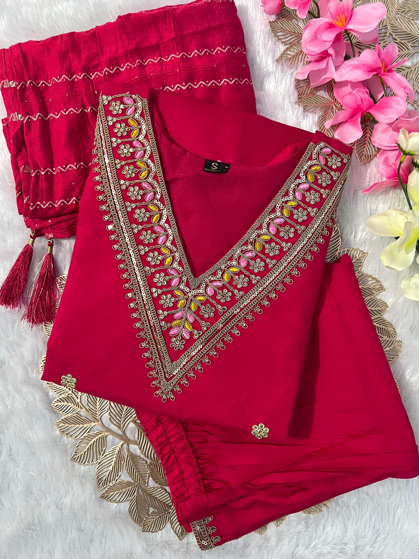 3 Peices Embroidery Kurti sets