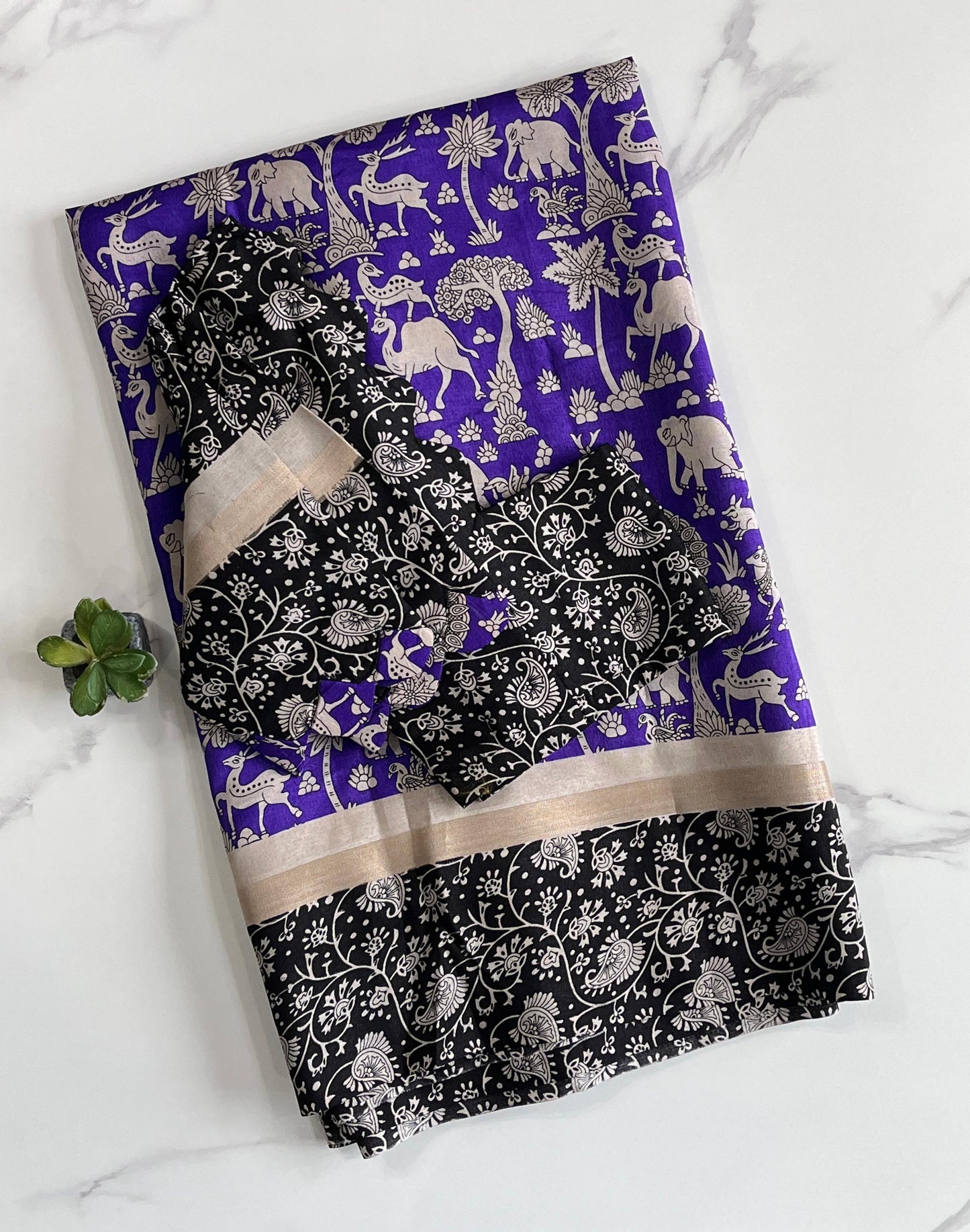 Mangalkari saree with pichwai print on all over the saree