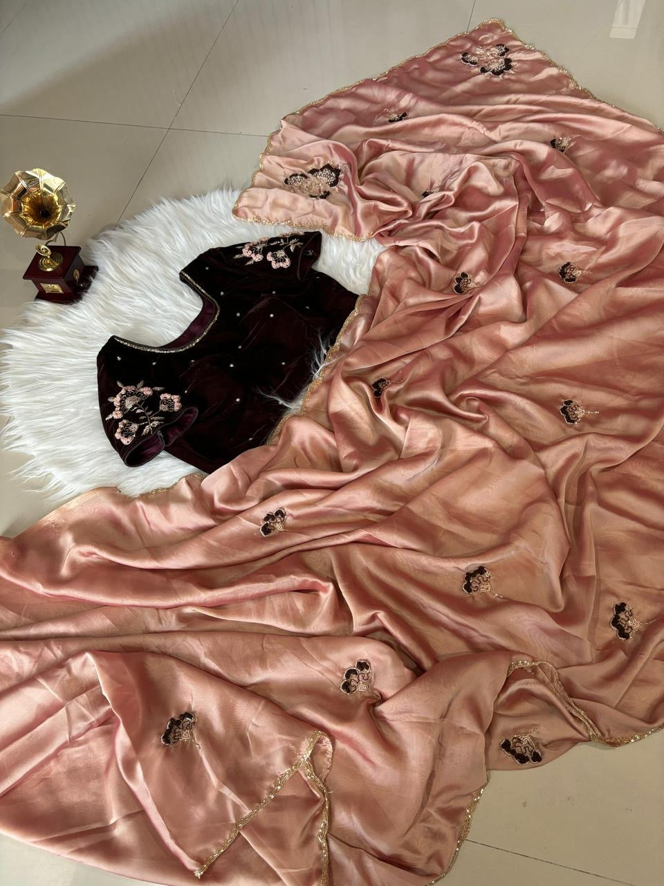 Saree With Stitched Blouse Velvet