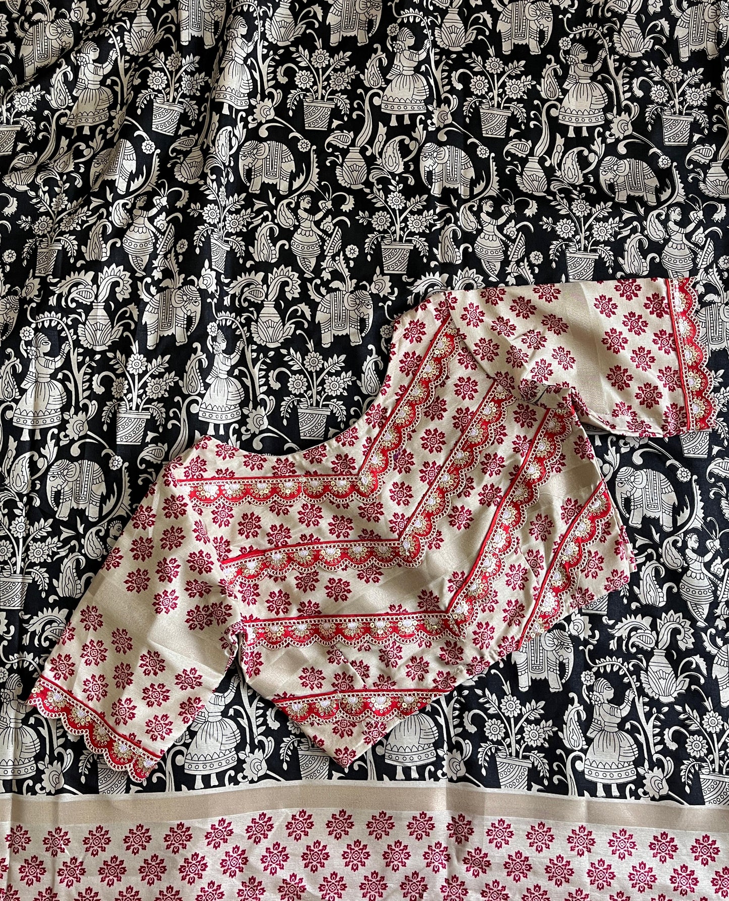 Mul mul Cotton Kalakmari saree stitched blouse