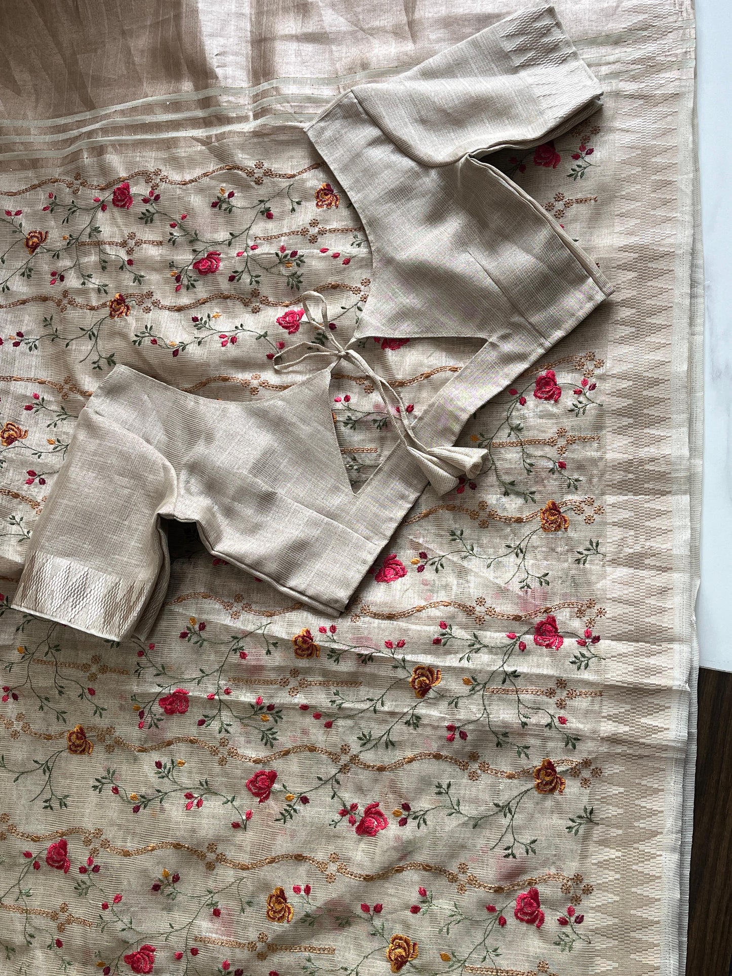 Banarasi tissue work saree with Stitched blouse Luxe