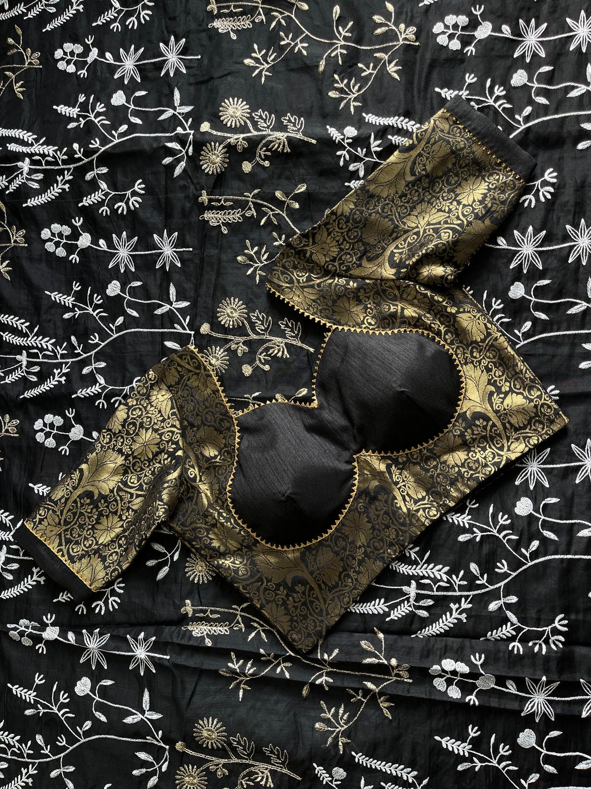 Chanderi Thread zari with desginer stitched blouse