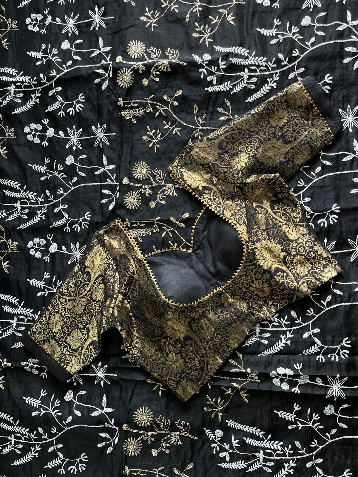 Chanderi Thread zari with desginer stitched blouse