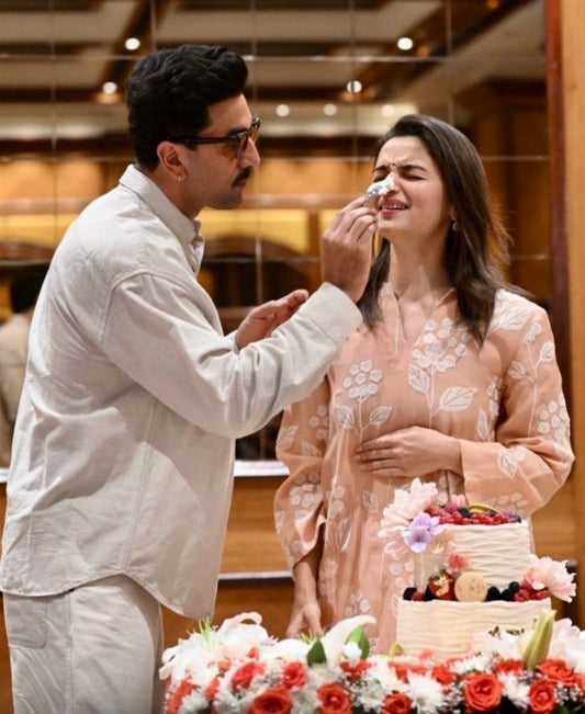 Alia Bhatt , baby pink embroidery Kurtis set