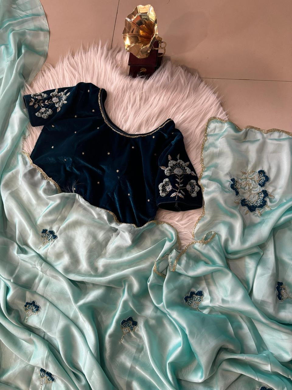 Saree With Stitched Blouse Velvet