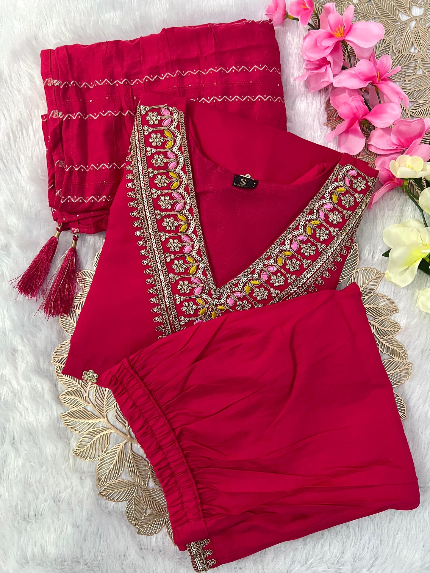 3 Peices Embroidery Kurti sets
