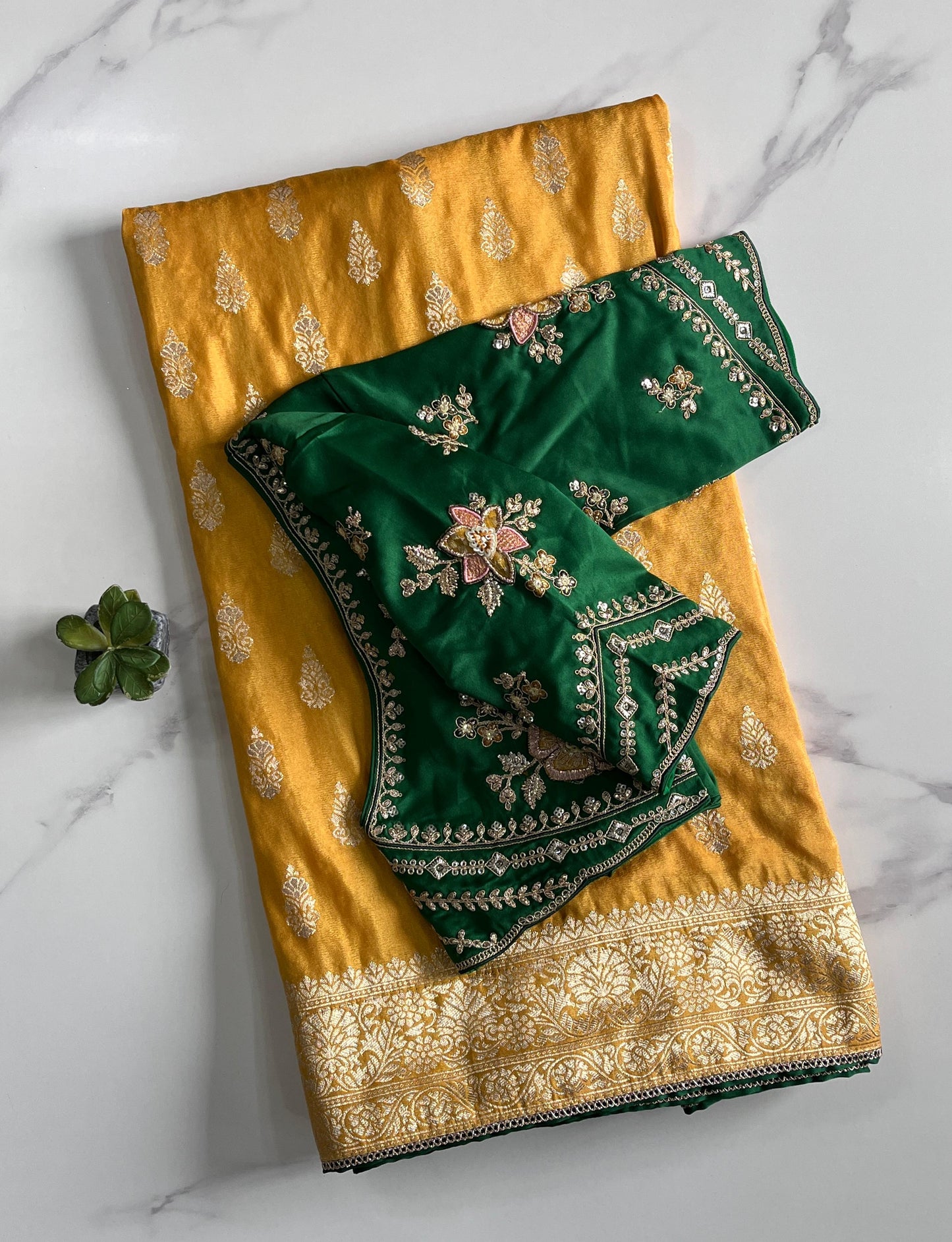 Exclusive Desgin Saree with Luxe stitched Blouse