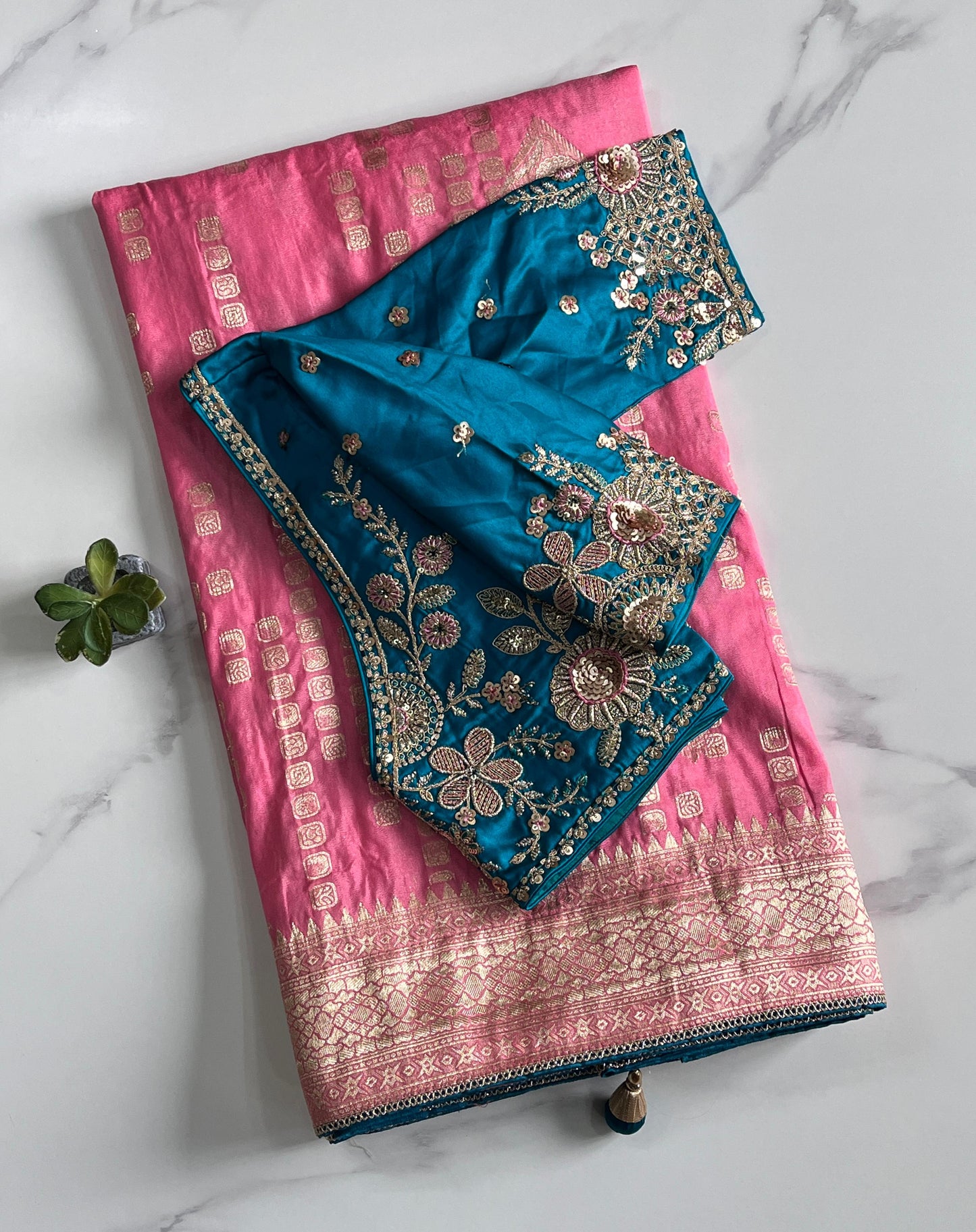 Exclusive Desgin Saree with Luxe stitched Blouse