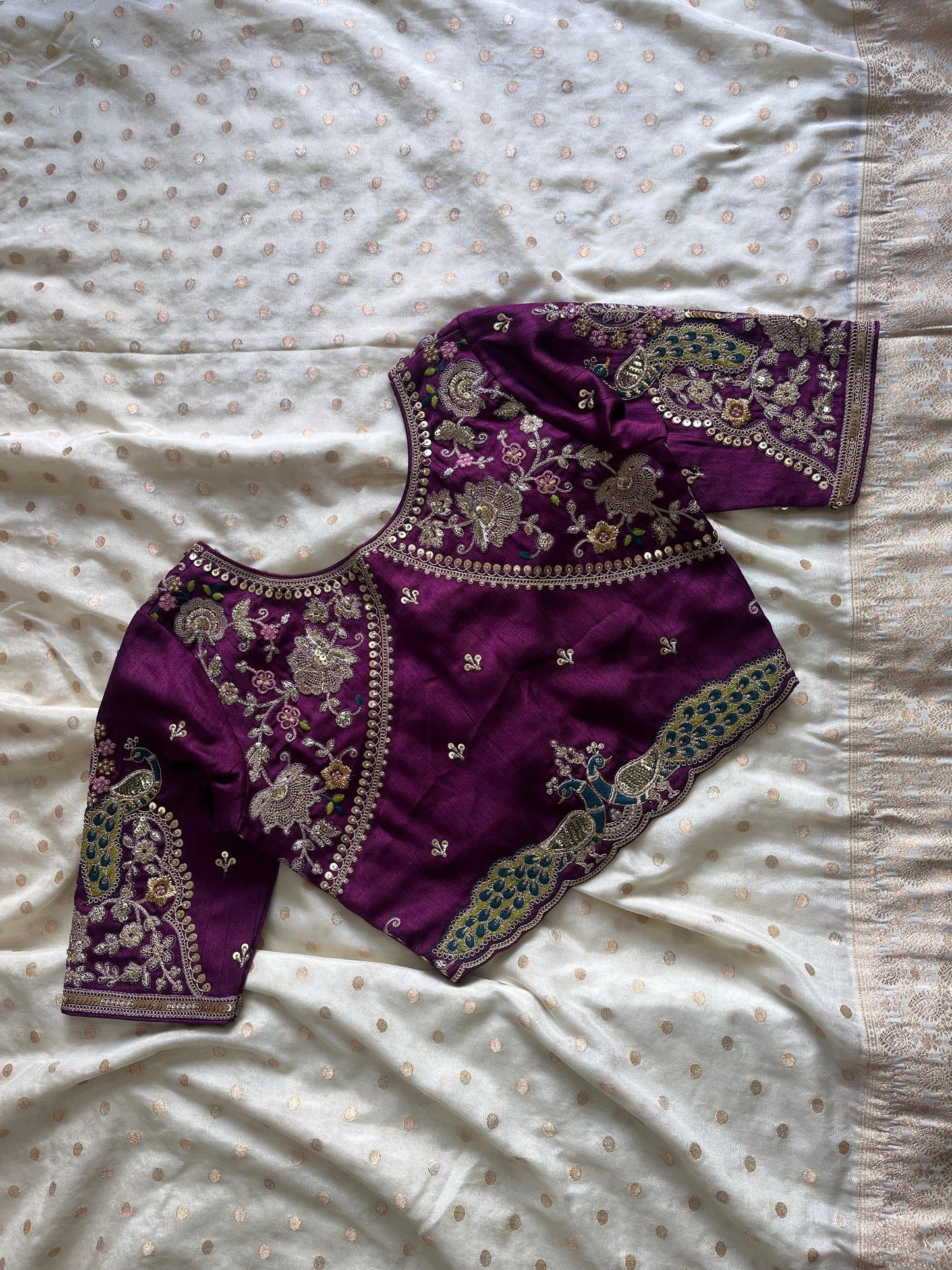 Exclusive Desgin Saree with Luxe stitched Blouse