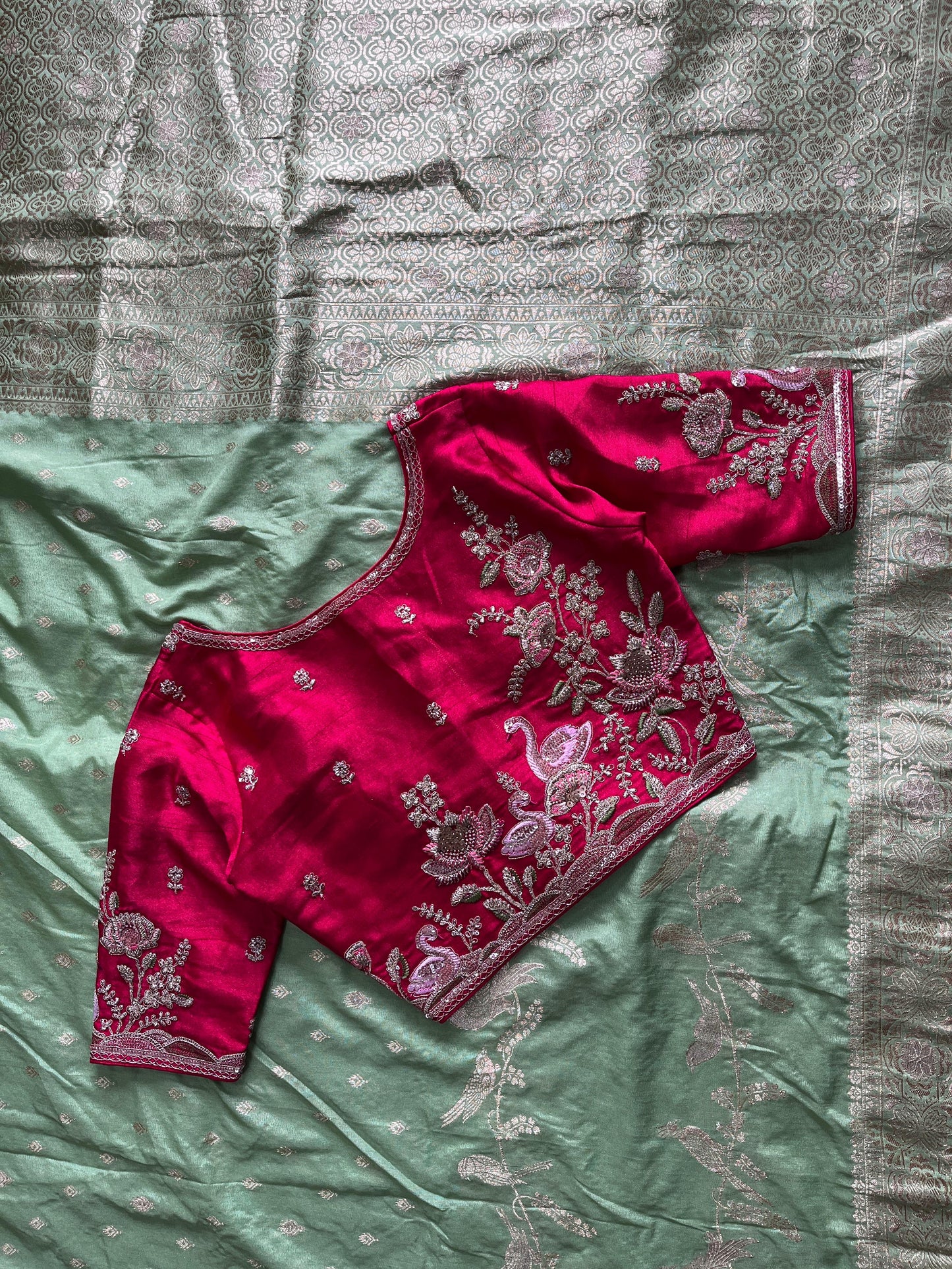 Exclusive Desgin Saree with Luxe stitched Blouse