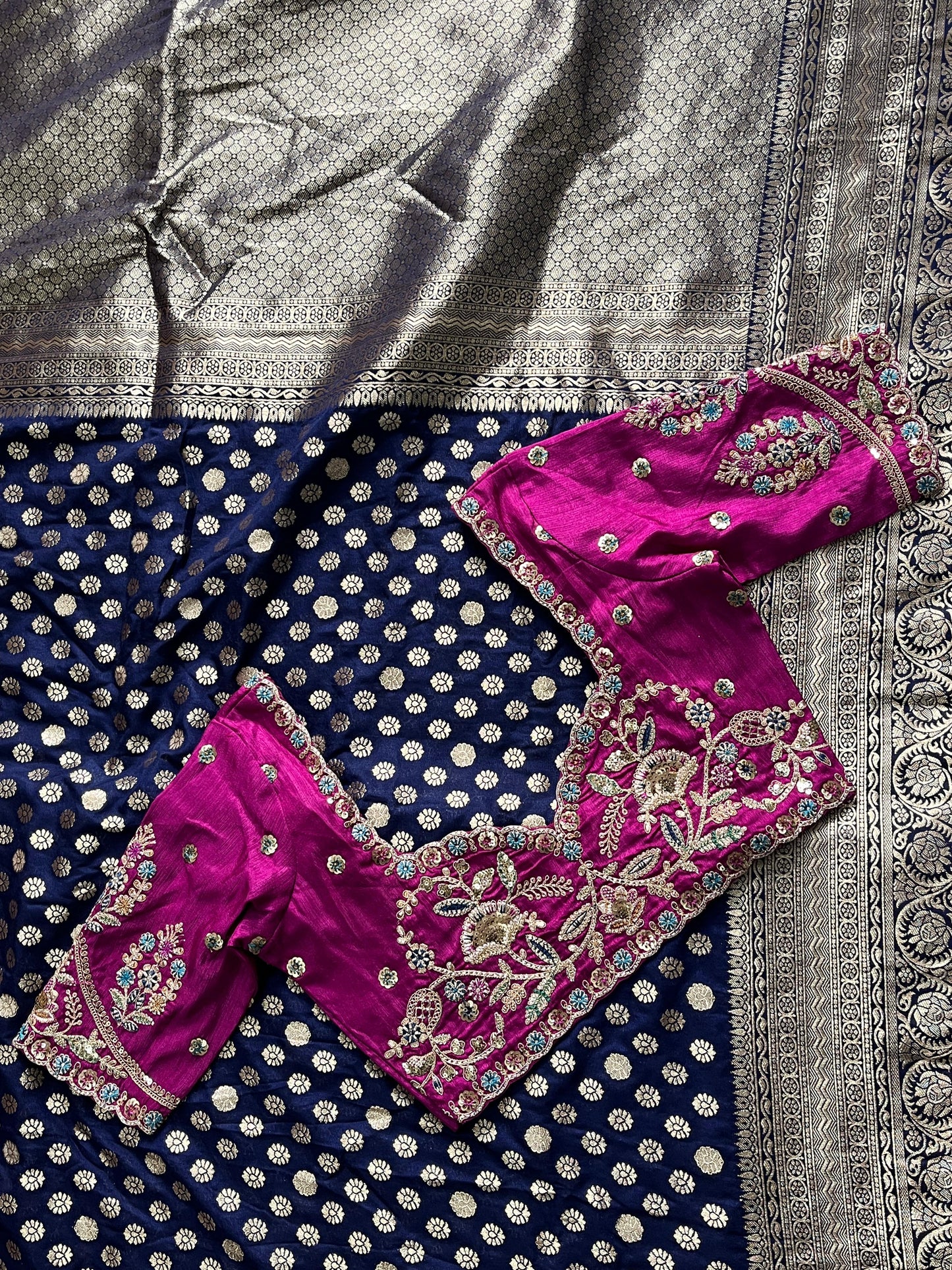 Exclusive Desgin Saree with Luxe stitched Blouse