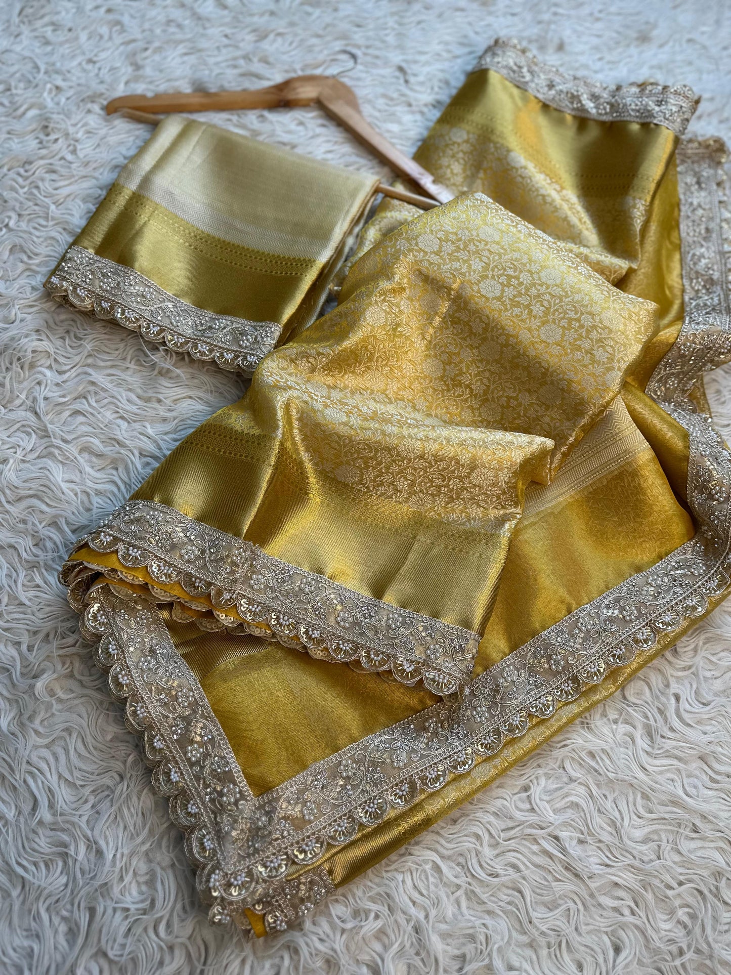 Gold Weaving Kanjivaram Classic sarees