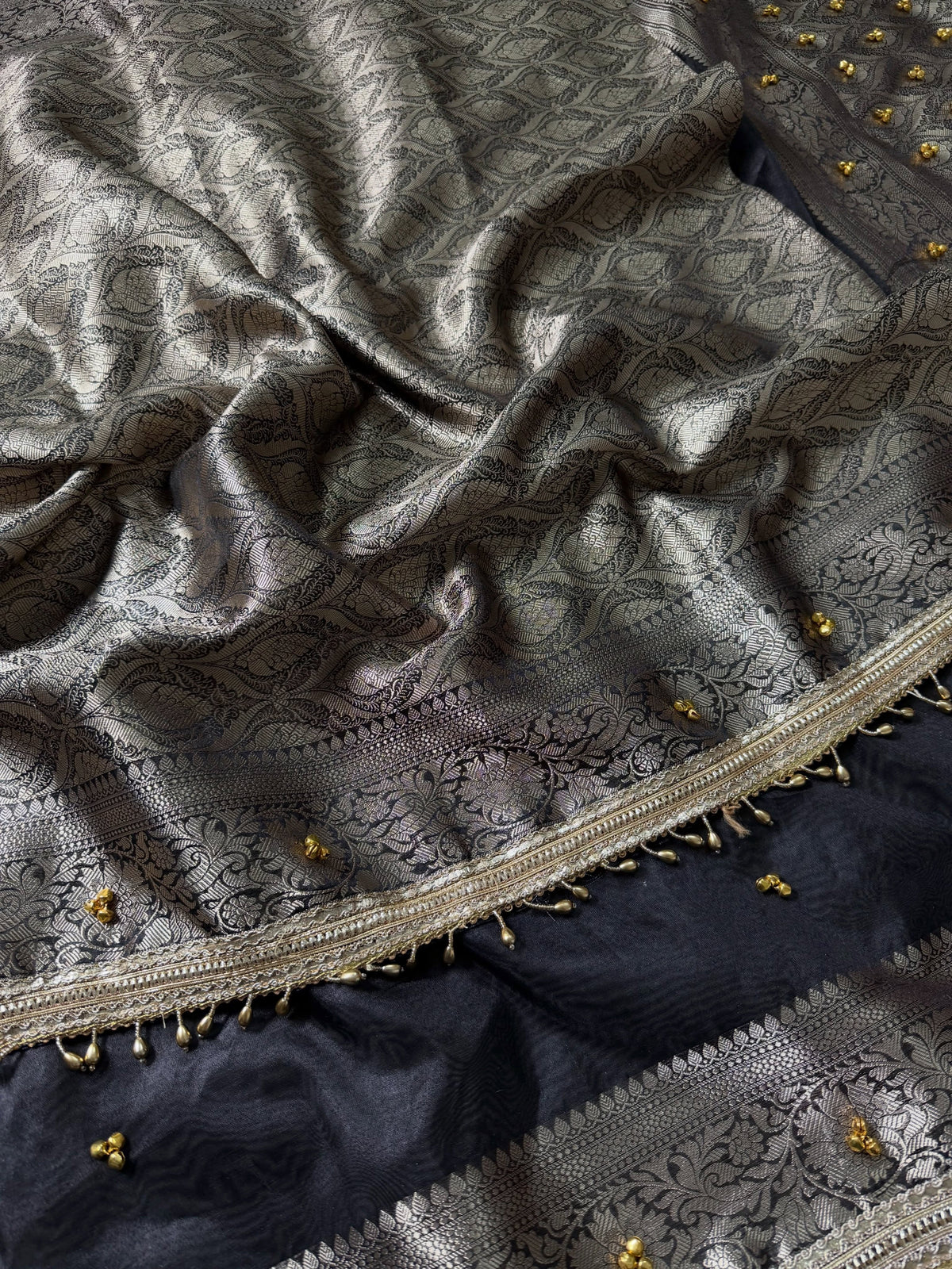 Banarasi Tissue Zari Weaving Border Saree ghungroo work