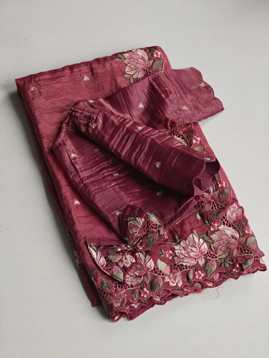 🌸 Where Luxury Meets Craftsmanship – Embroidered Crush Silk Beauty 🌸With Stitched Blouse ✨
