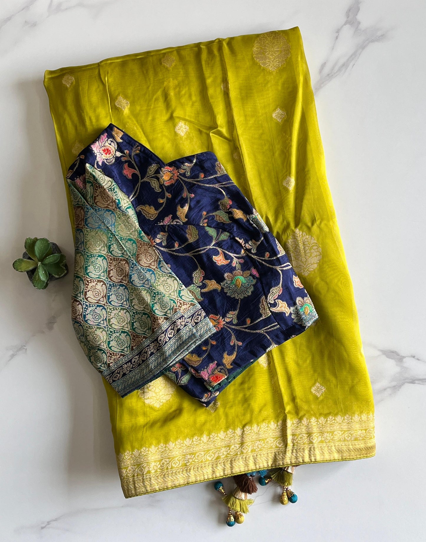 Banarasi Pattu luxe saree with stitched Blouse