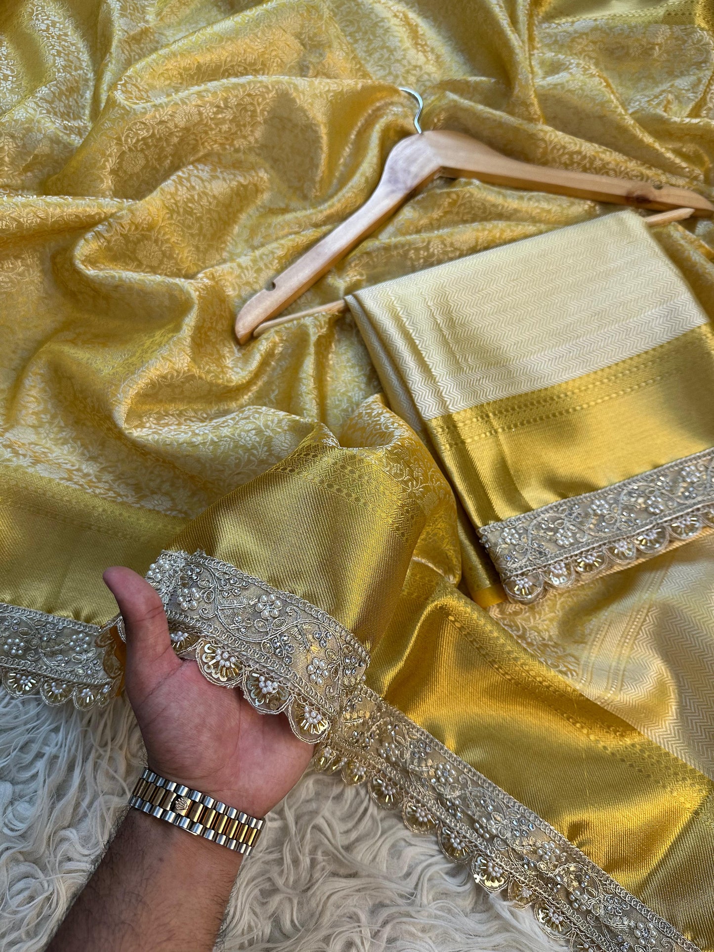 Gold Weaving Kanjivaram Classic sarees