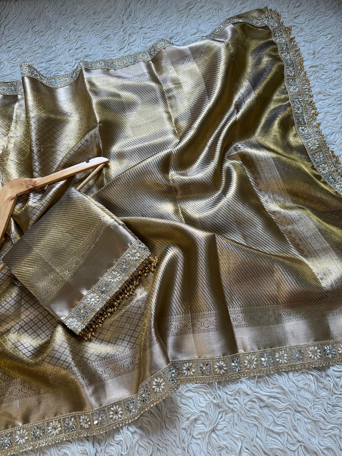 Classic Kanjivaram Silk Luxe
Saree