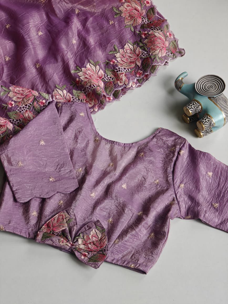 🌸 Where Luxury Meets Craftsmanship – Embroidered Crush Silk Beauty 🌸With Stitched Blouse ✨