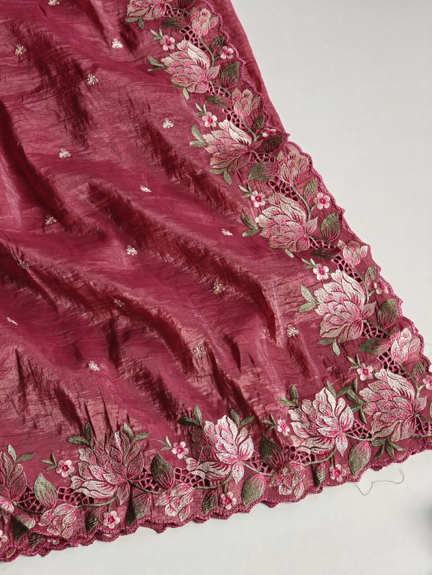 🌸 Where Luxury Meets Craftsmanship – Embroidered Crush Silk Beauty 🌸With Stitched Blouse ✨