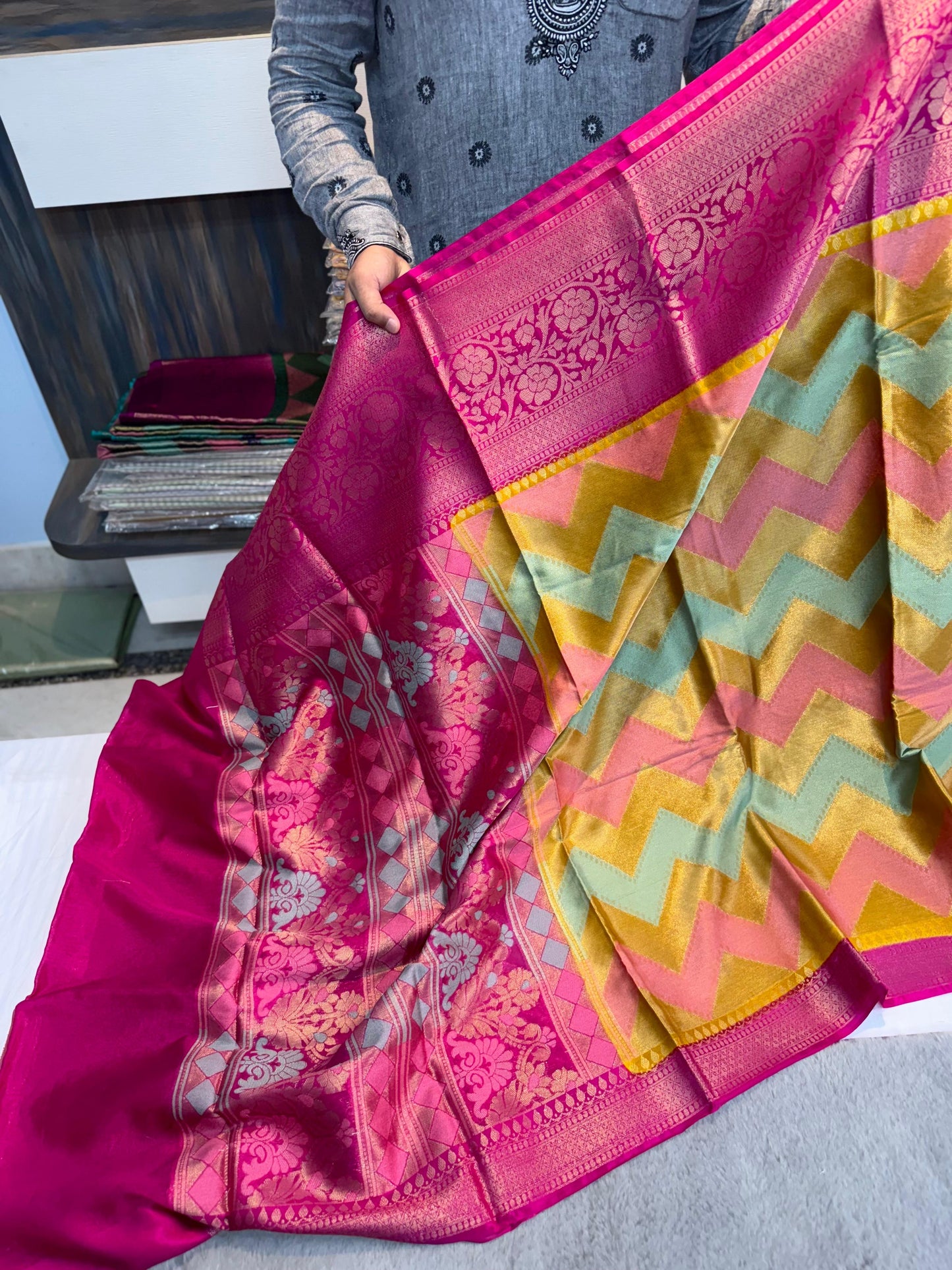 Banarasi Dybl Katan soft silk Festival budget collection
