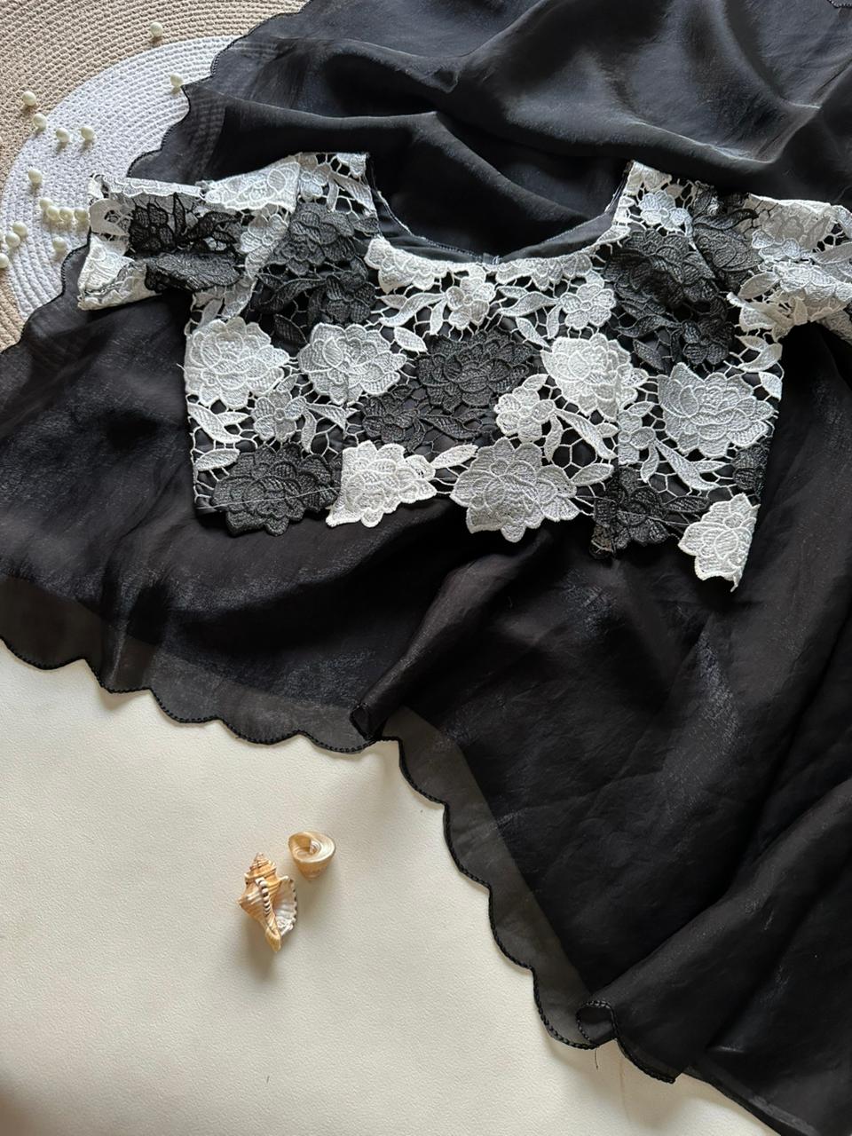 Soft and space silk Trendy Saree