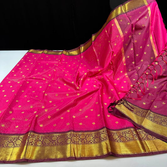 Vintage soft premium weaving trending saree