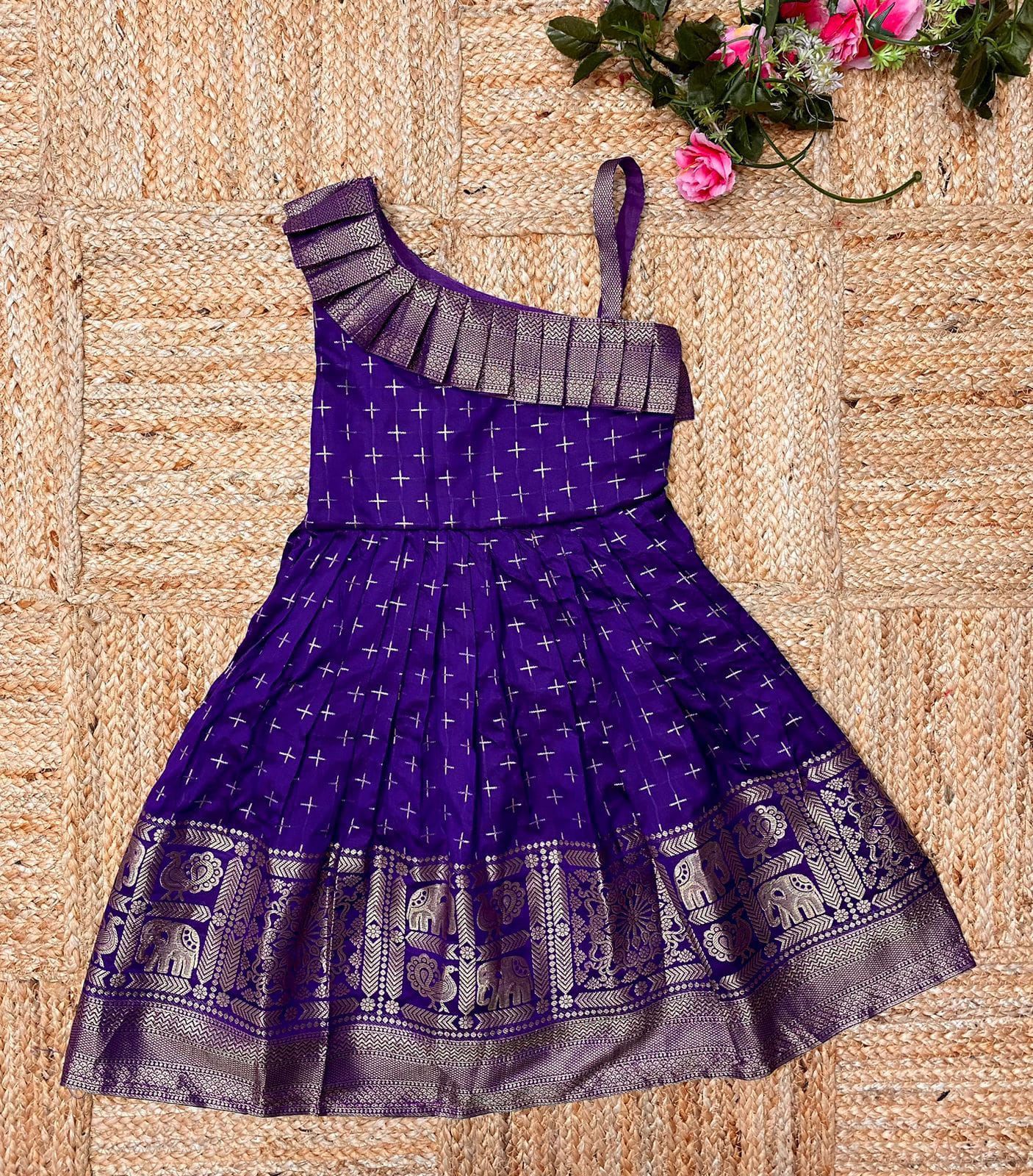 β¨ Little Fashionistas, Big Style β Exclusive Silk Saree & Crop Top for Girls! β¨