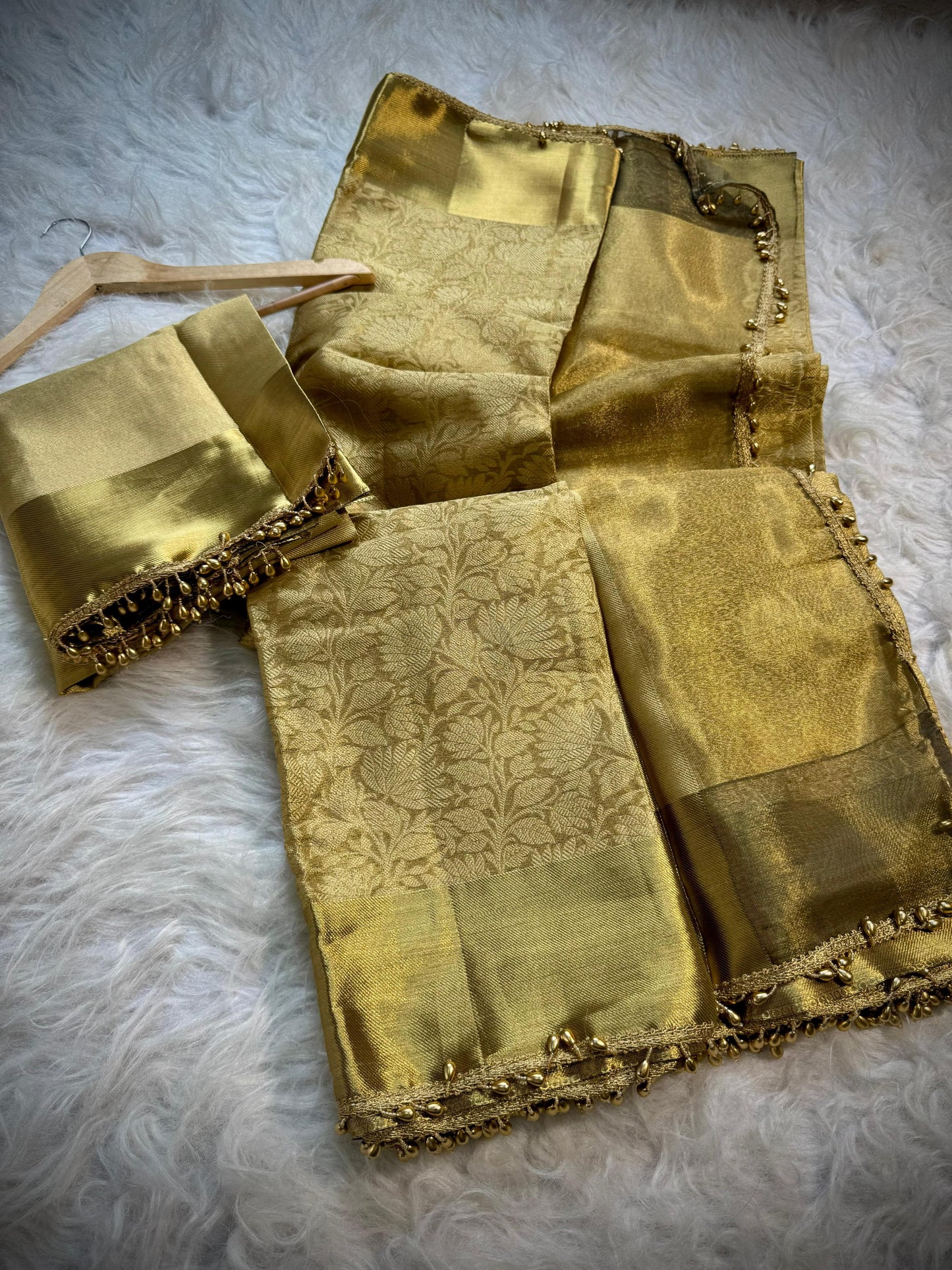 Festival Kanchipuram Banarasi Sarees with lace for Sravanamasam