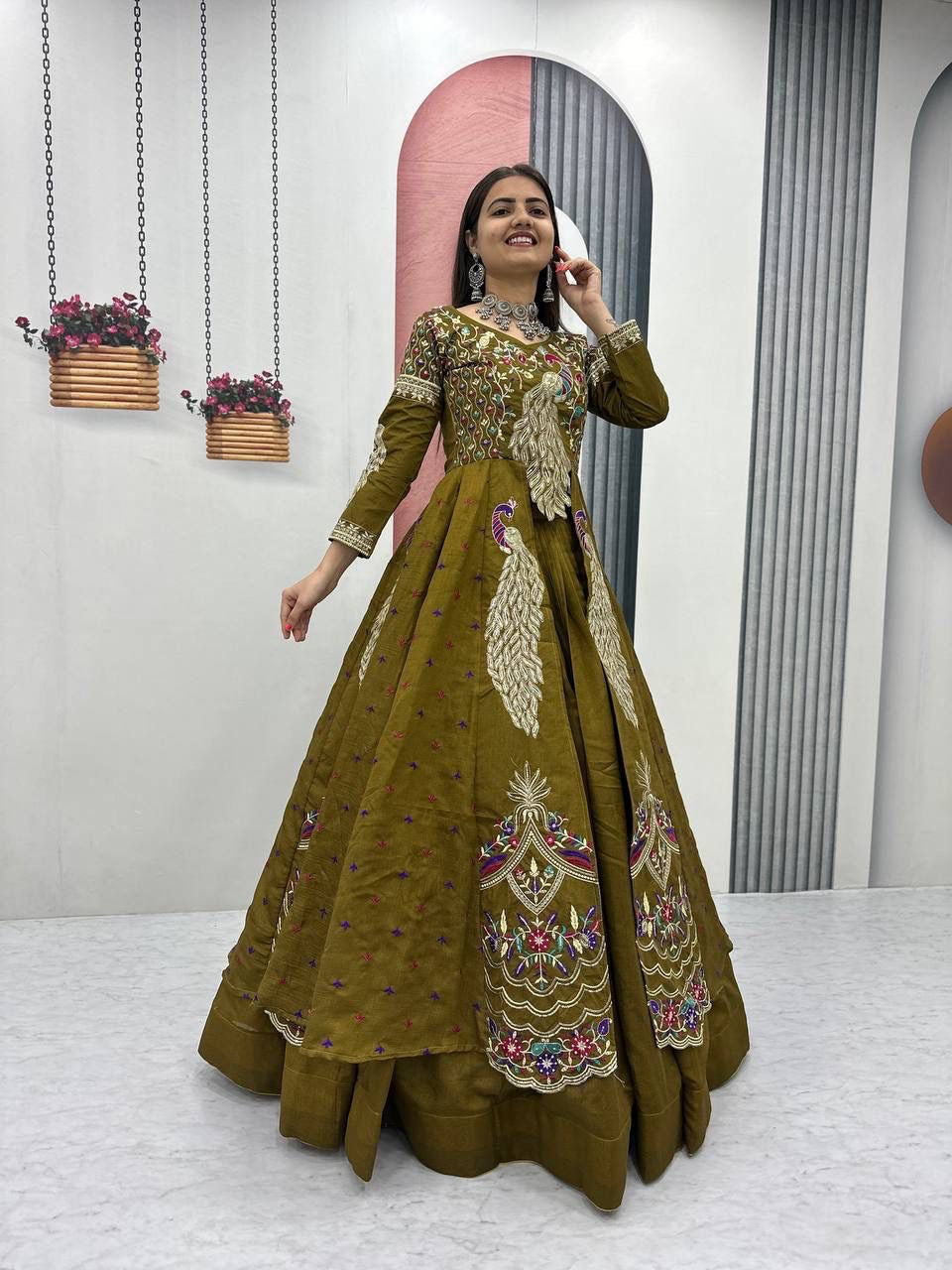 Big Boss, peacock  Degsiner Lehenga